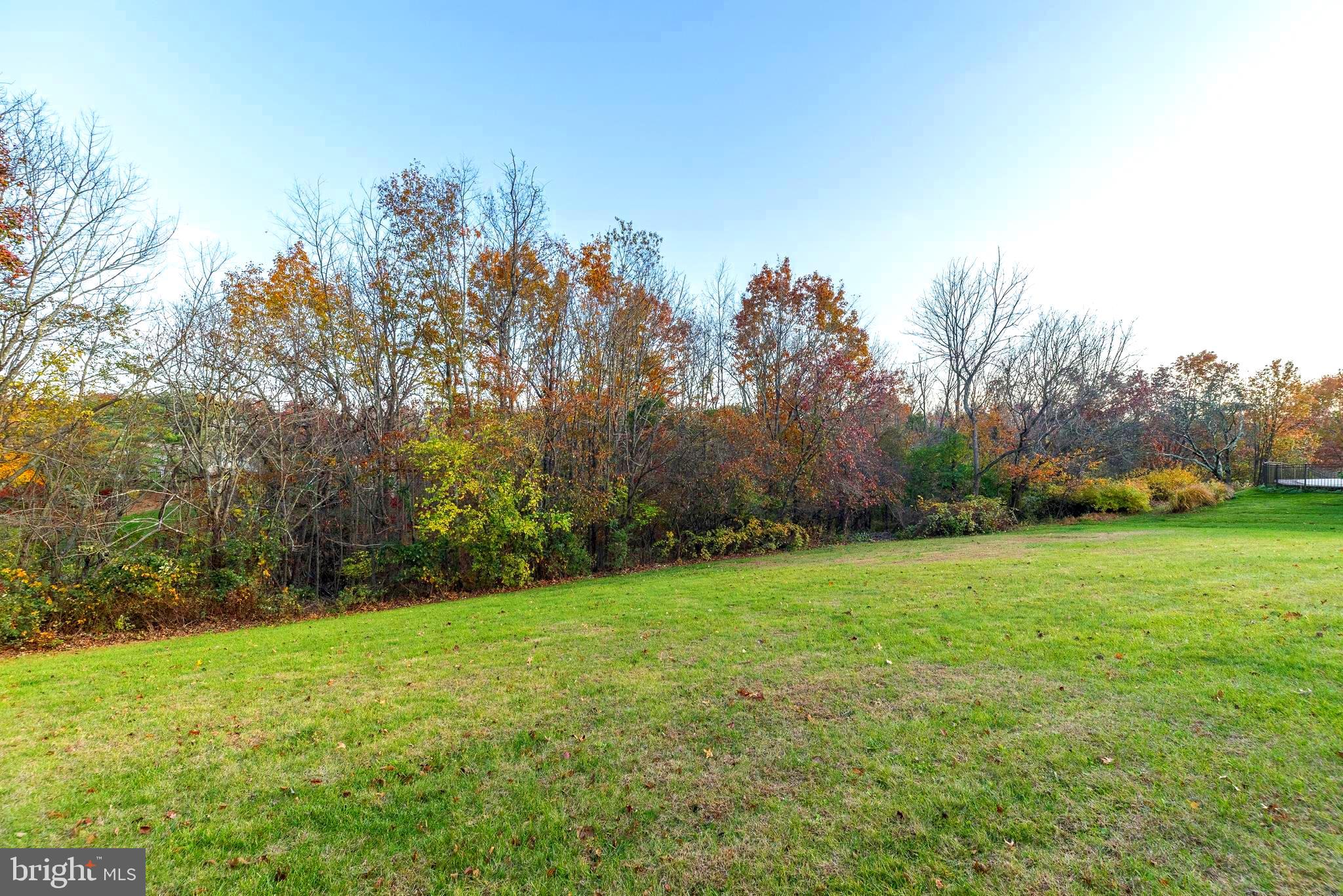 WINDING BROOK ESTS - Residential