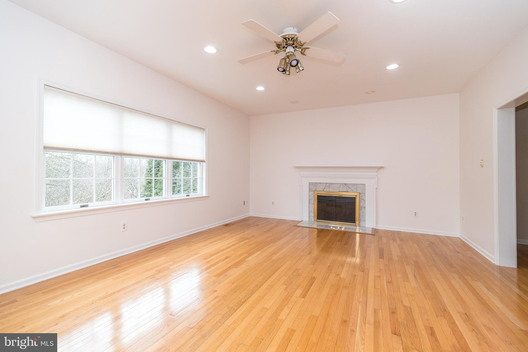 WINDING BROOK ESTS - Residential