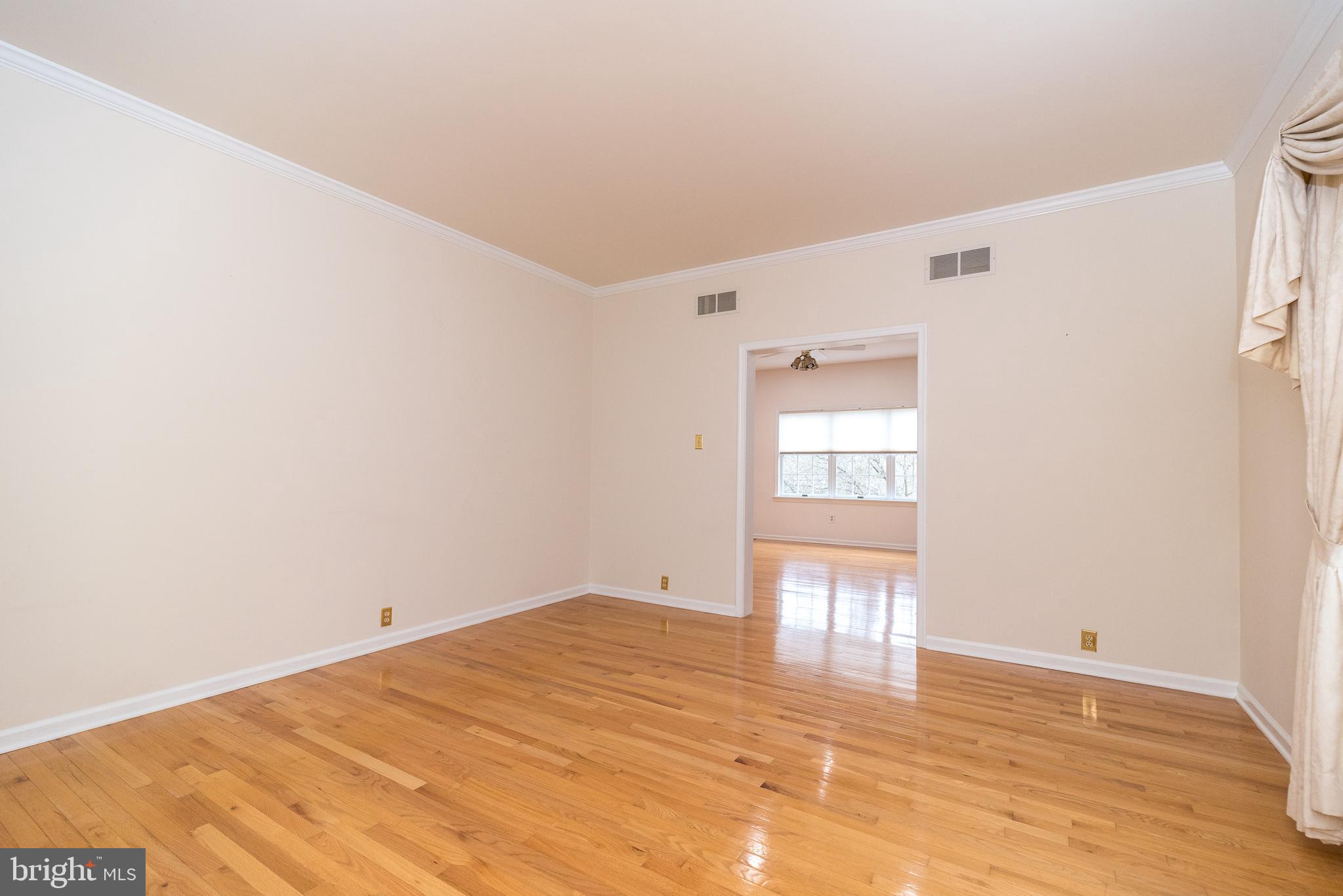 WINDING BROOK ESTS - Residential