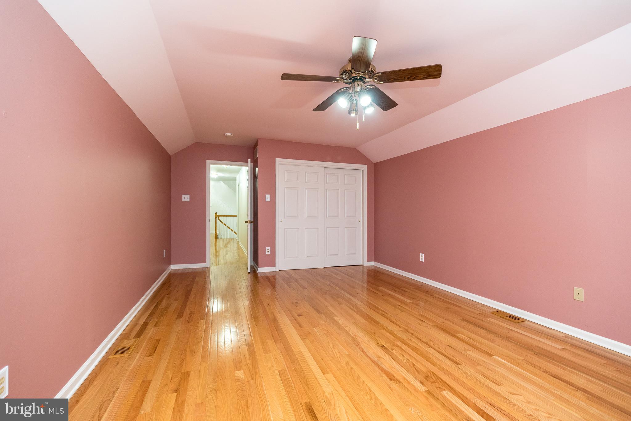 WINDING BROOK ESTS - Residential