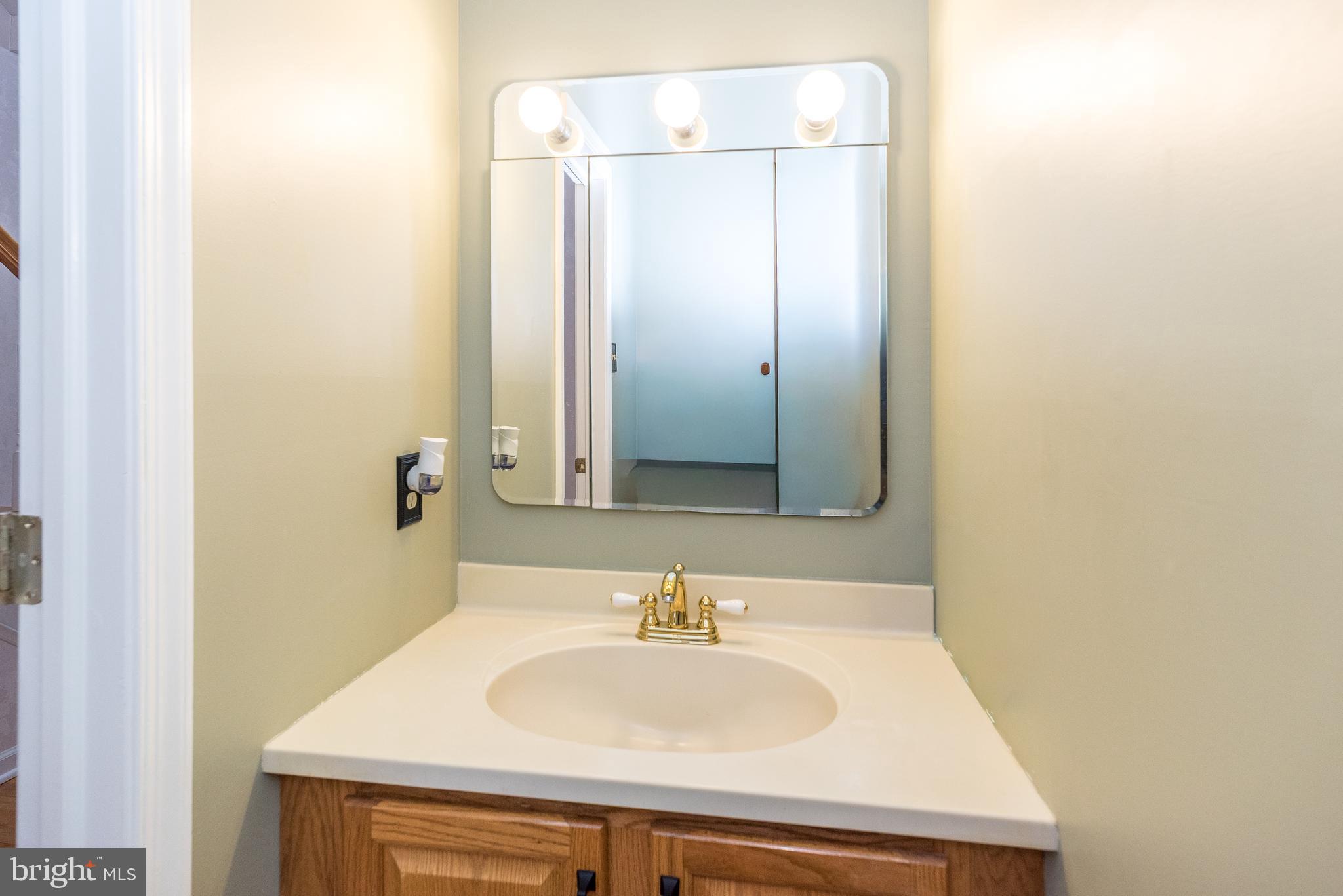 WINDING BROOK ESTS - Residential