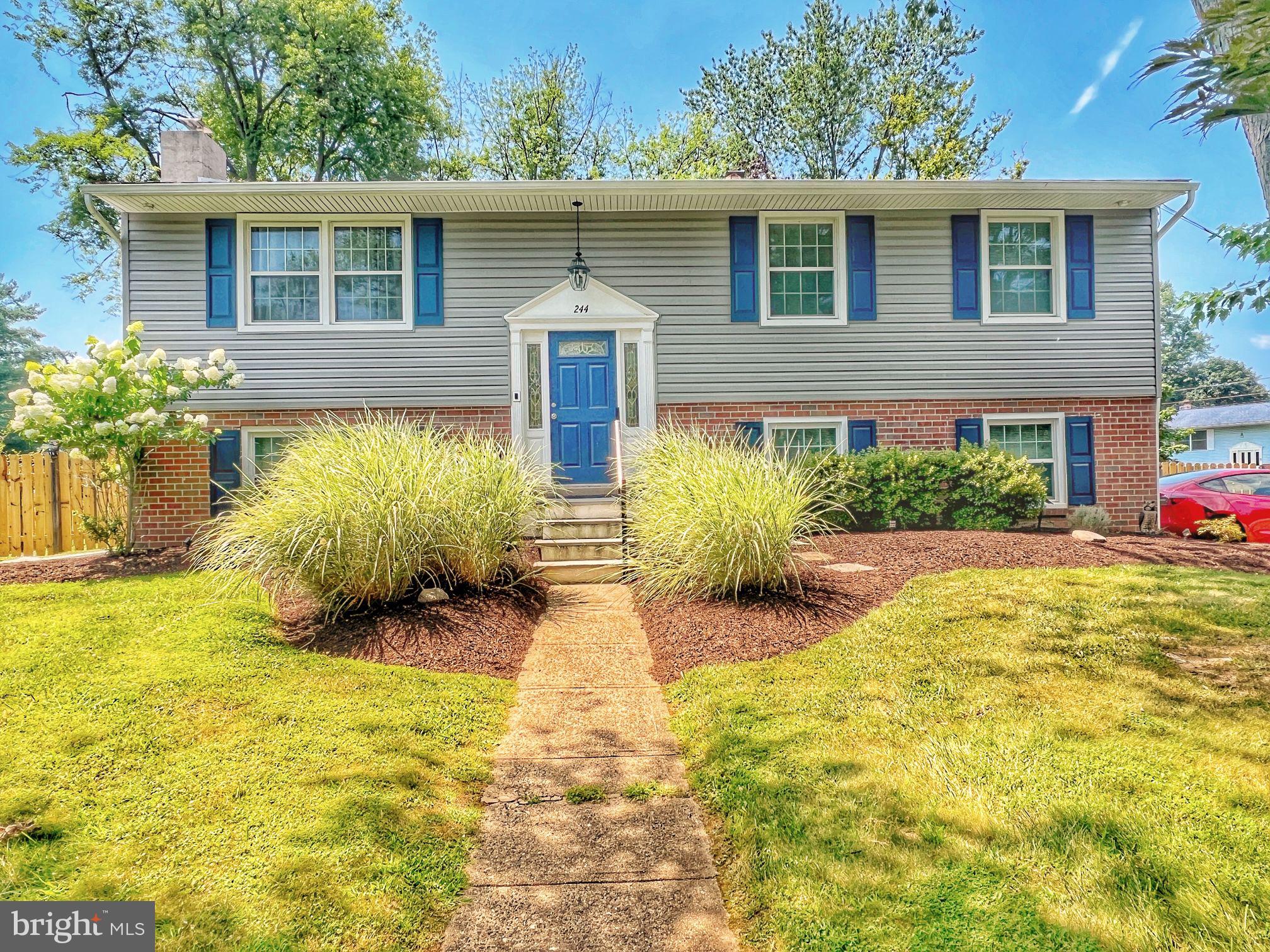 This beautiful 4 bedroom, 2.5 bathroom split-level home at 2440 square feet offers ample living space for families of all sizes. The spacious layout provides plenty of room for both daily living and entertaining. The impressive kitchen, featuring abundant cabinets and counter space, is a chef's delight, designed to fulfill every culinary desire. The generous counter space and cabinet storage make meal preparation and entertaining a breeze. Step outside to discover a private oasis: a .46 acre backyard. This expansive space is ideal for hosting gatherings, providing a safe and exciting play area for children, and offering ample room for pets to roam freely. There's plenty of potential to create the outdoor living space of your dreams. Mature landscaping and full-grown trees highlight the property, providing shade and beauty throughout the seasons. Situated on a corner lot, this home offers plentiful parking for family and guests alike. Corner lots can also provide increased curb appeal and design flexibility compared to other lots. This home combines practical features with stylish aesthetics, making it a perfect choice for those seeking comfort, space, and a beautiful outdoor environment.
OPEN HOUSE: 8/16 1pm-3pm, 8/17 1pm-3pm
