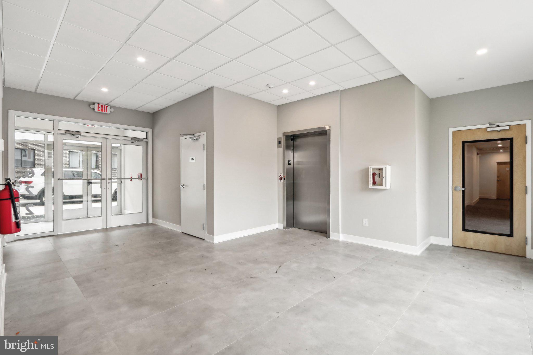 POINT BREEZE - Residential Lease