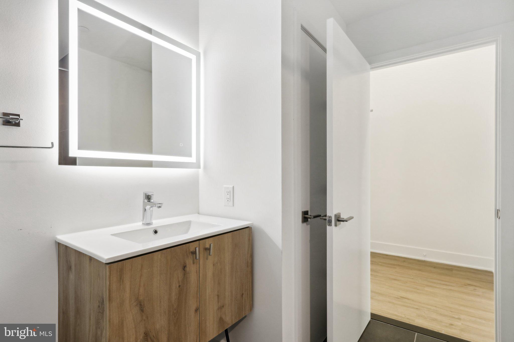 POINT BREEZE - Residential Lease