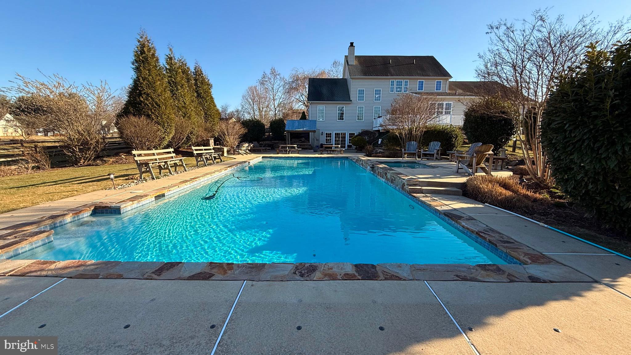 119 LAKEWOOD DRIVE