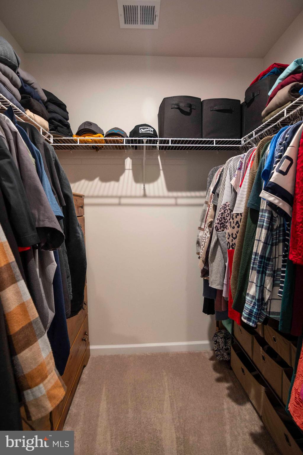 THE LAKES AT MARTINSBURG - Residential Lease