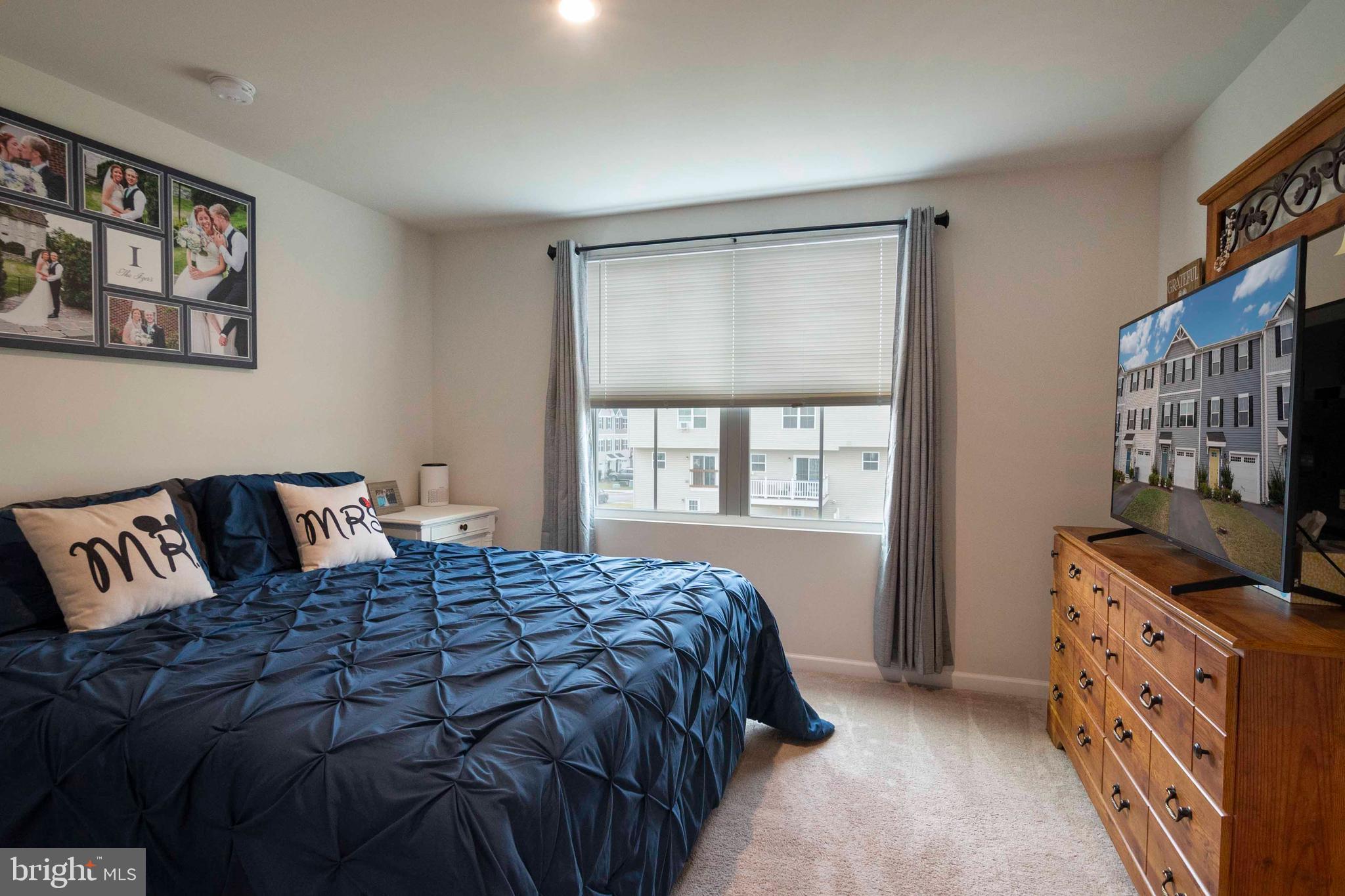 THE LAKES AT MARTINSBURG - Residential Lease