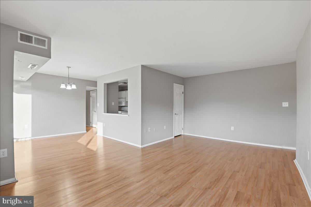 OCCOQUAN RIDGE CONDO - Residential