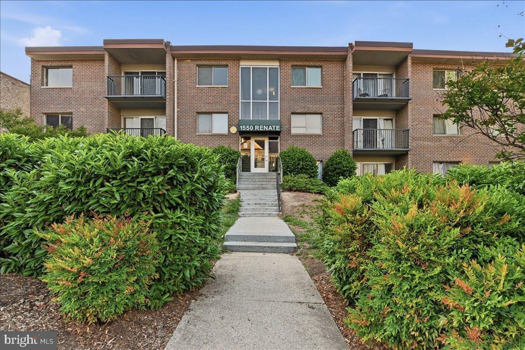 Photo of 1550 Renate Drive #203, WOODBRIDGE, VA 22192 (MLS # VAPW2120500)