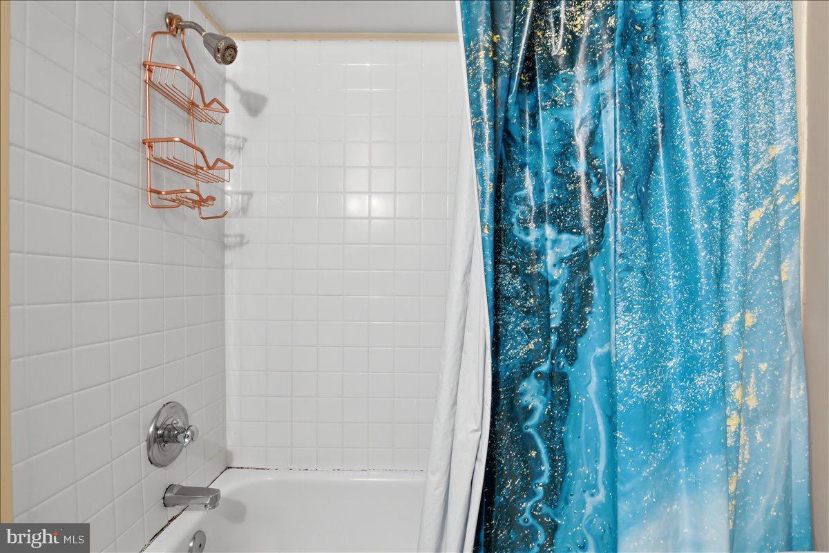 OCCOQUAN RIDGE CONDO - Residential