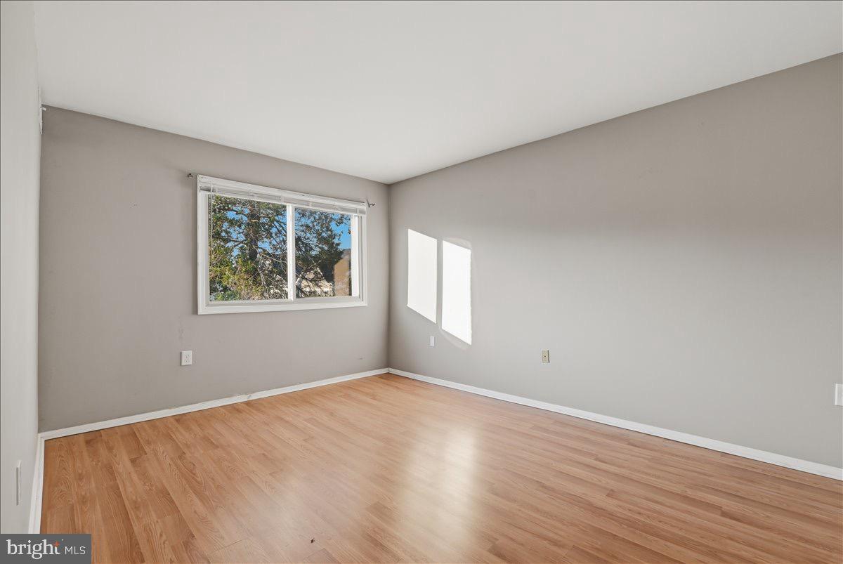 OCCOQUAN RIDGE CONDO - Residential