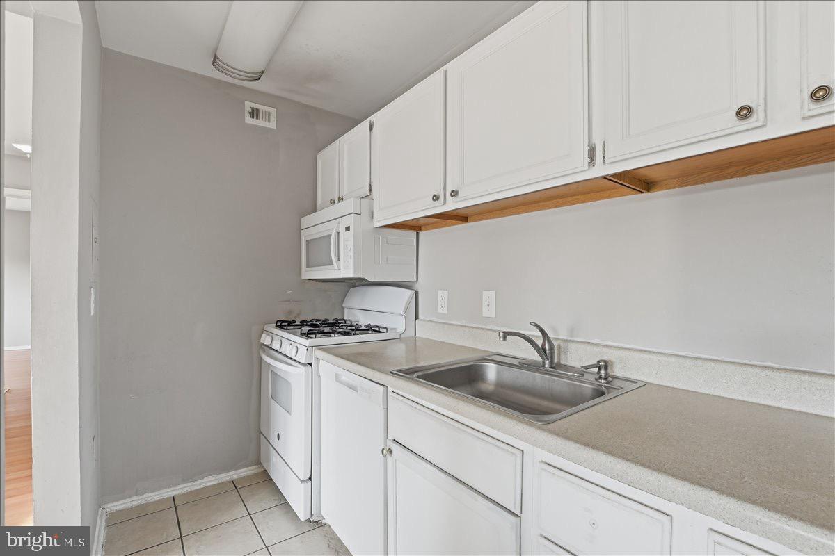 OCCOQUAN RIDGE CONDO - Residential