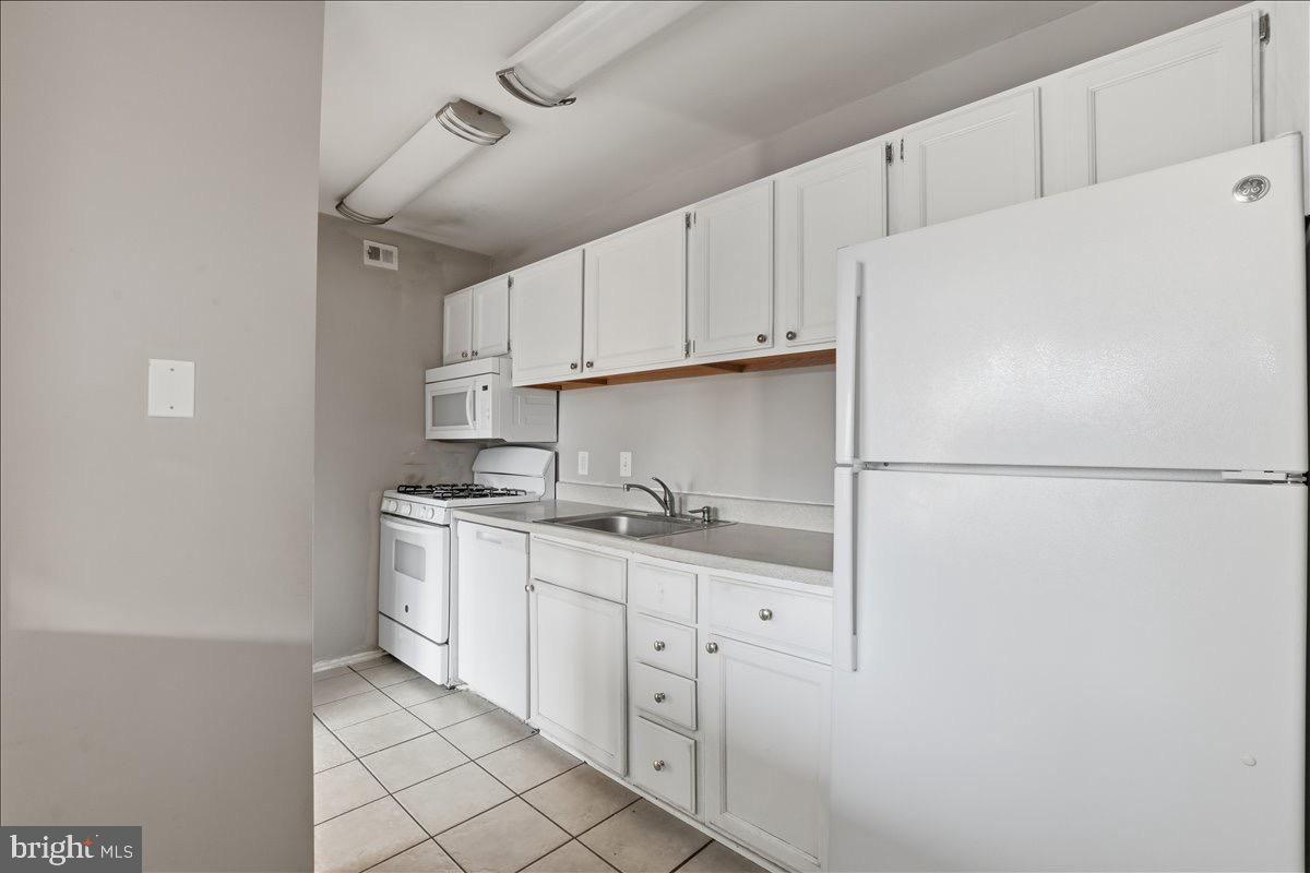 OCCOQUAN RIDGE CONDO - Residential