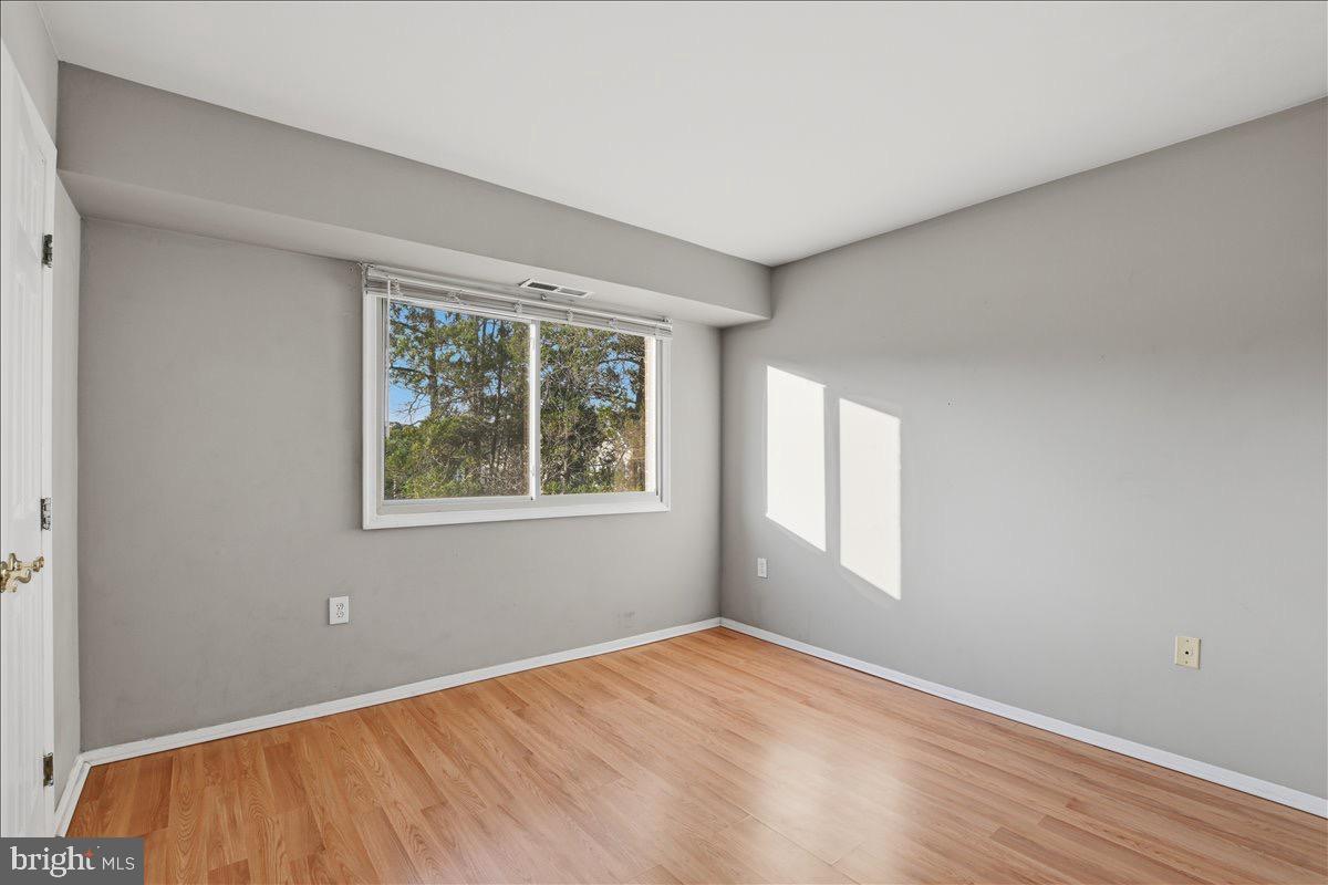 OCCOQUAN RIDGE CONDO - Residential