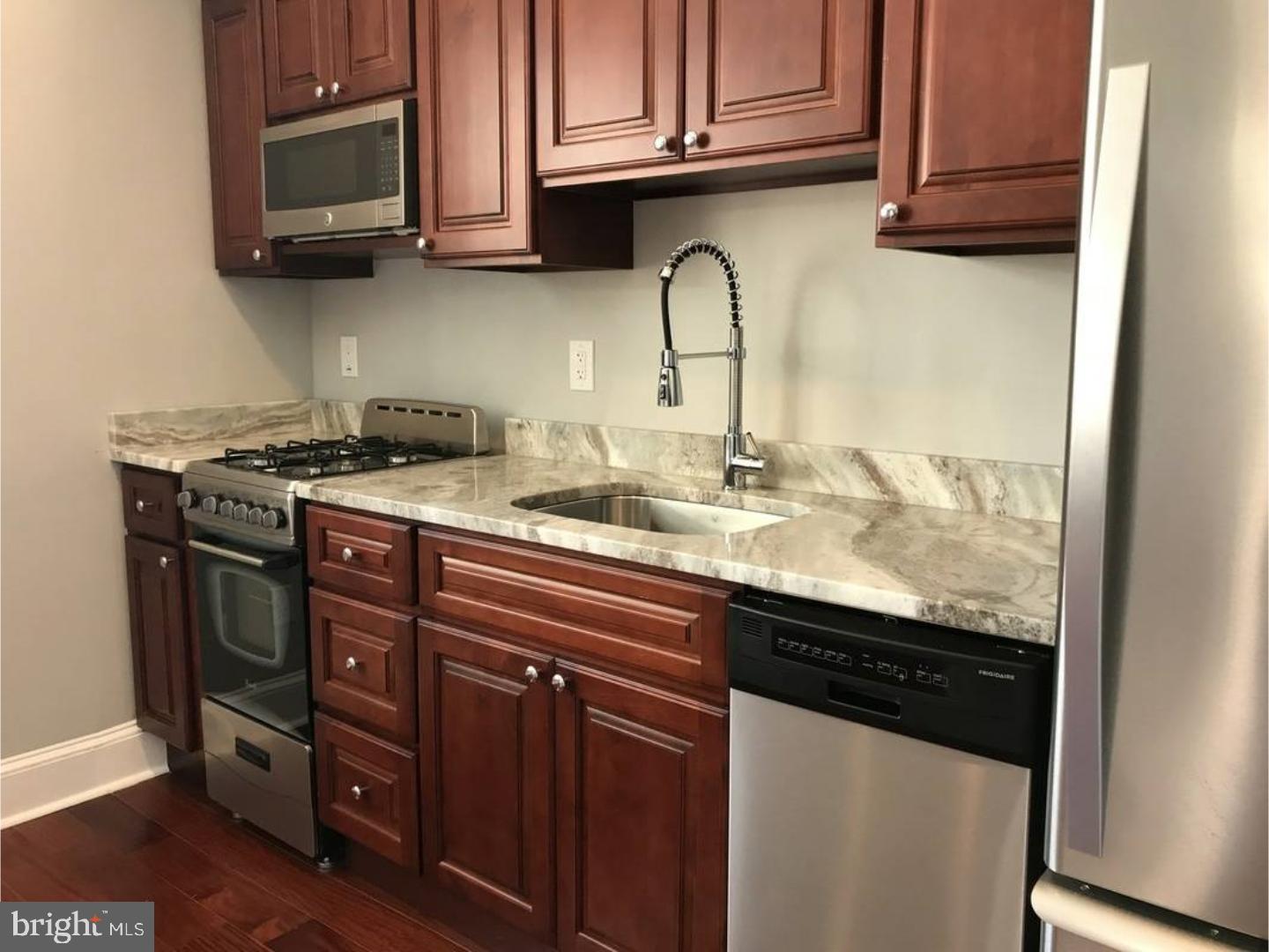 OLD CITY - Residential Lease