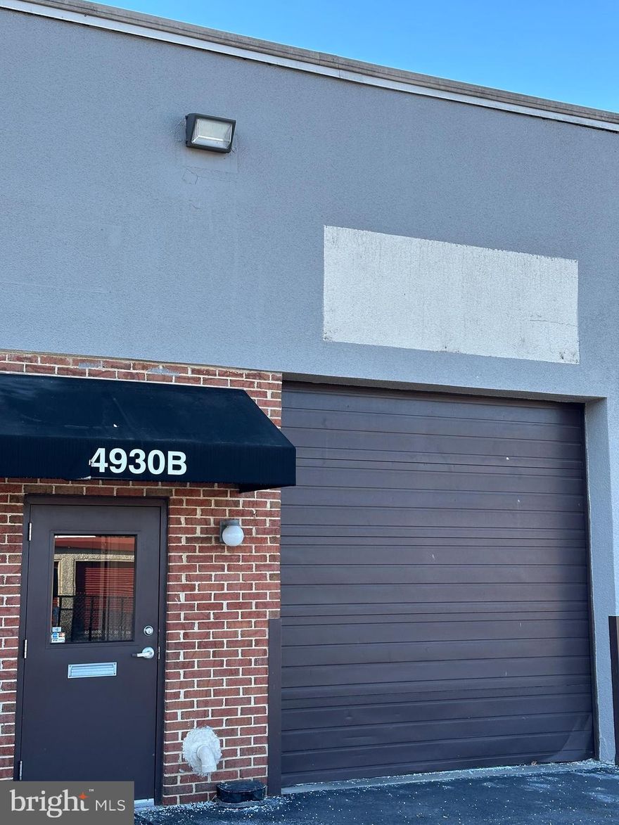 Warehouse/office available for lease in the Build America 6 Industrial Park in the Eisenhower Avenue Corridor in Alexandria. Close proximity to Van Dorn Metro station, with easy access to the Capital Beltway, 495, 395 and other major commuter routes. Approx. 3,200 sf space, with possibility to make changes as needed. Flex space zoning allows for a wide variety of uses. Tenant pays base rent plus NNN. Four assigned parking spaces included. Zoning: OCM (100) All information deemed accurate but not guaranteed tenant to do all their own due diligence.