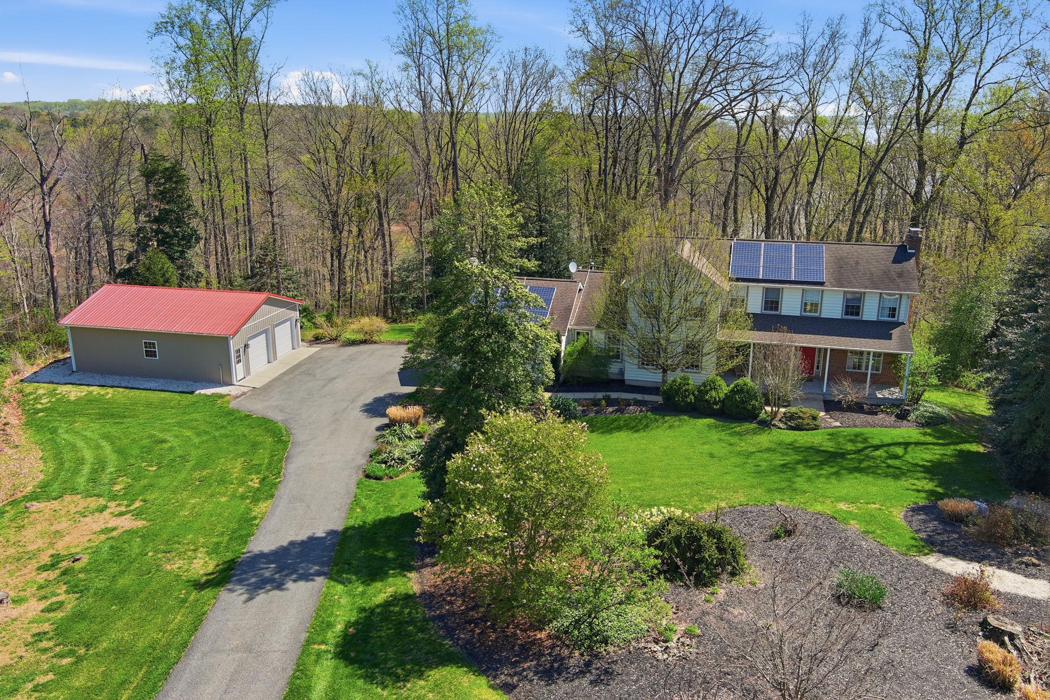 HOWES LANDING - Residential