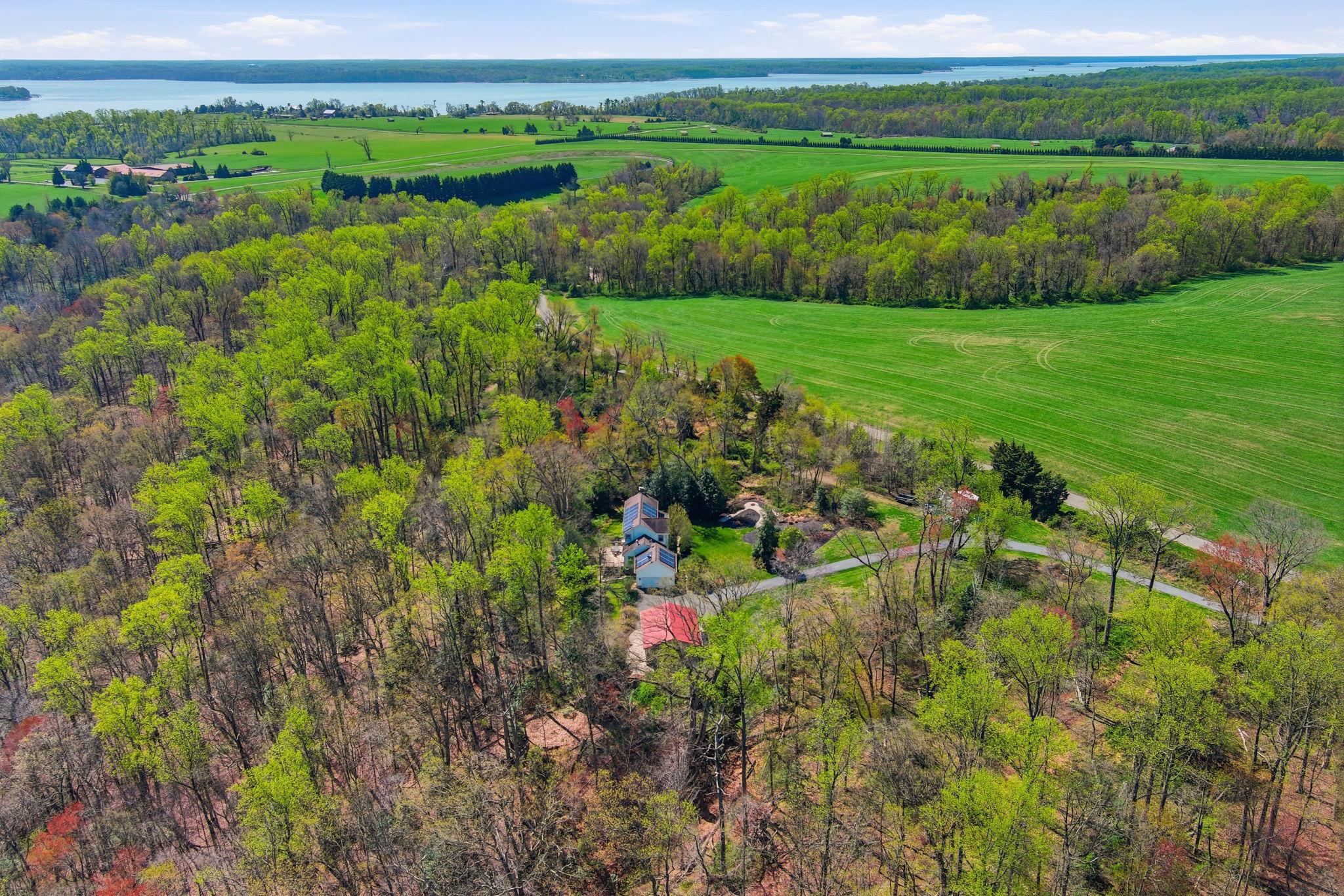 HOWES LANDING - Residential