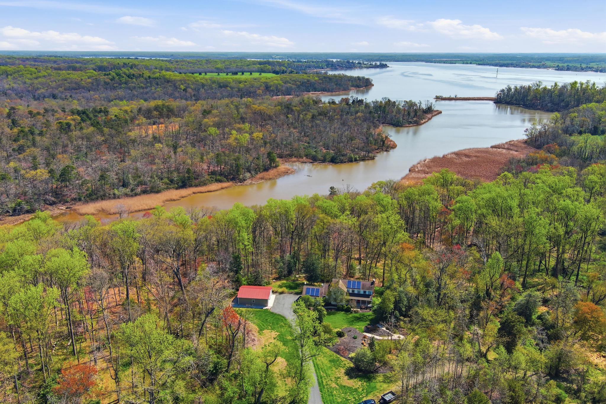 HOWES LANDING - Residential