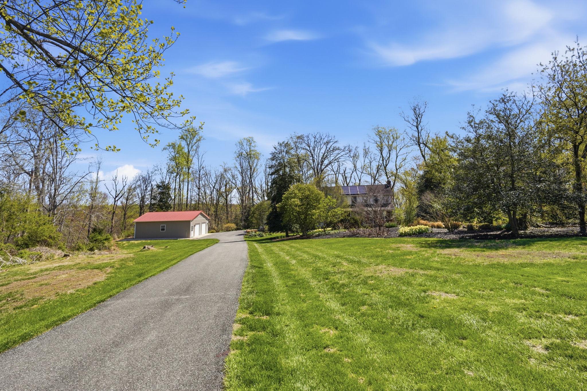 HOWES LANDING - Residential