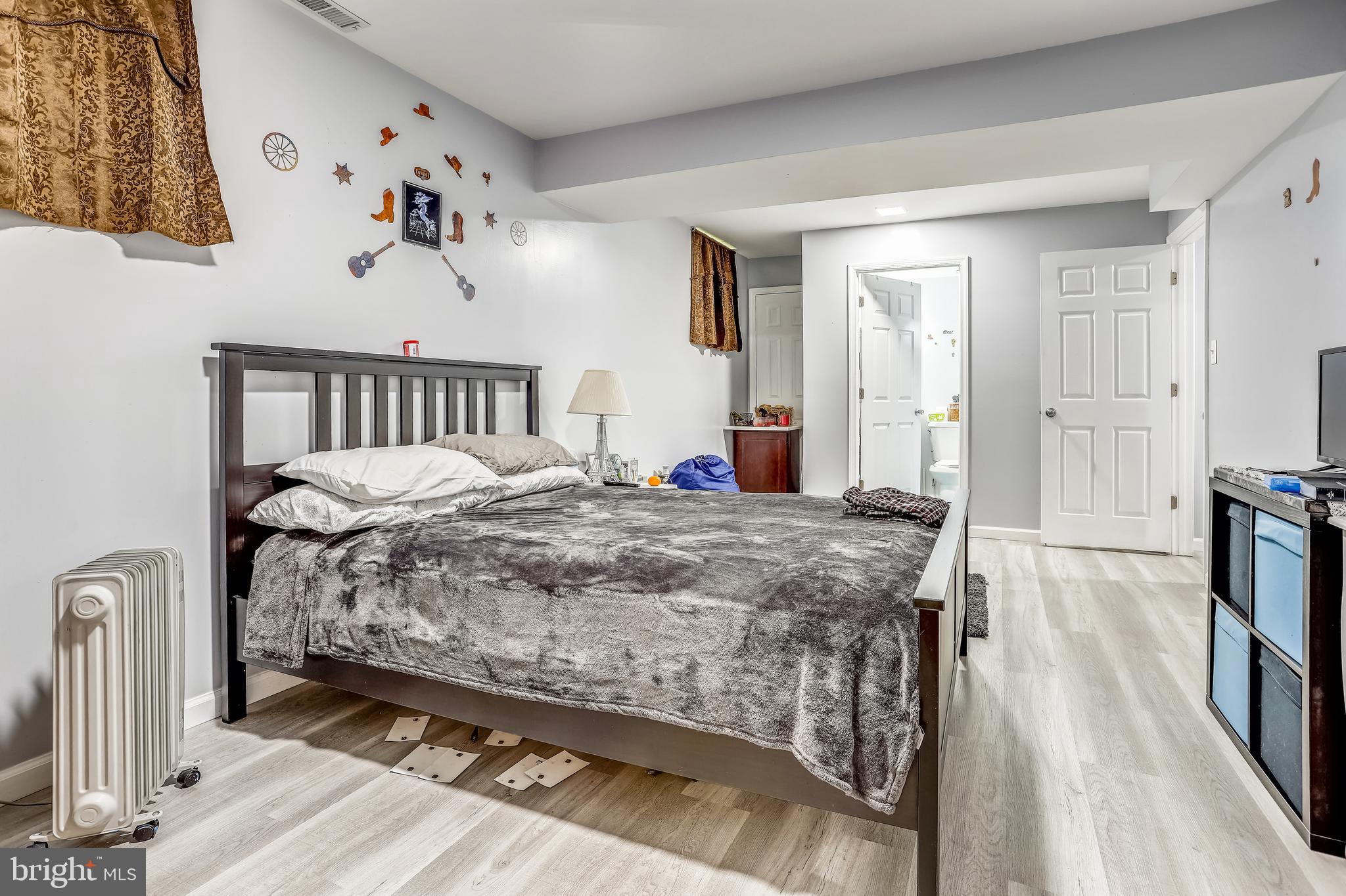 WHEATON OUT RES. (2) - Residential