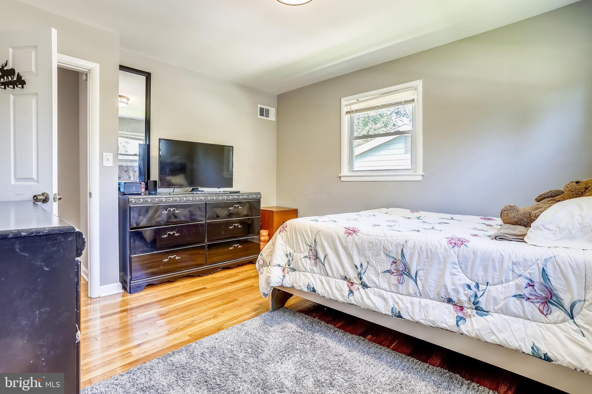 WHEATON OUT RES. (2) - Residential