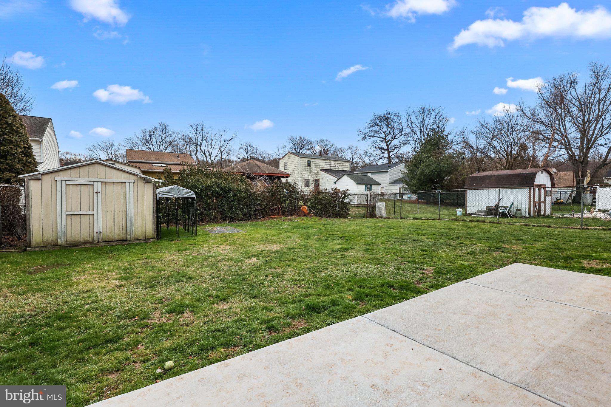 LAKELAND ESTATES - Residential