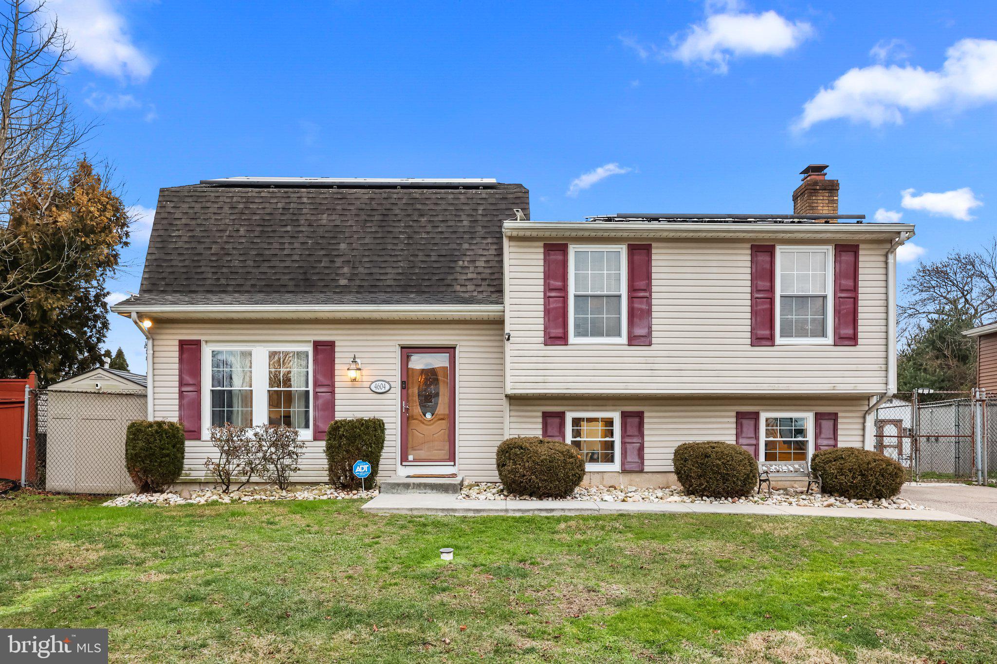 LAKELAND ESTATES - Residential
