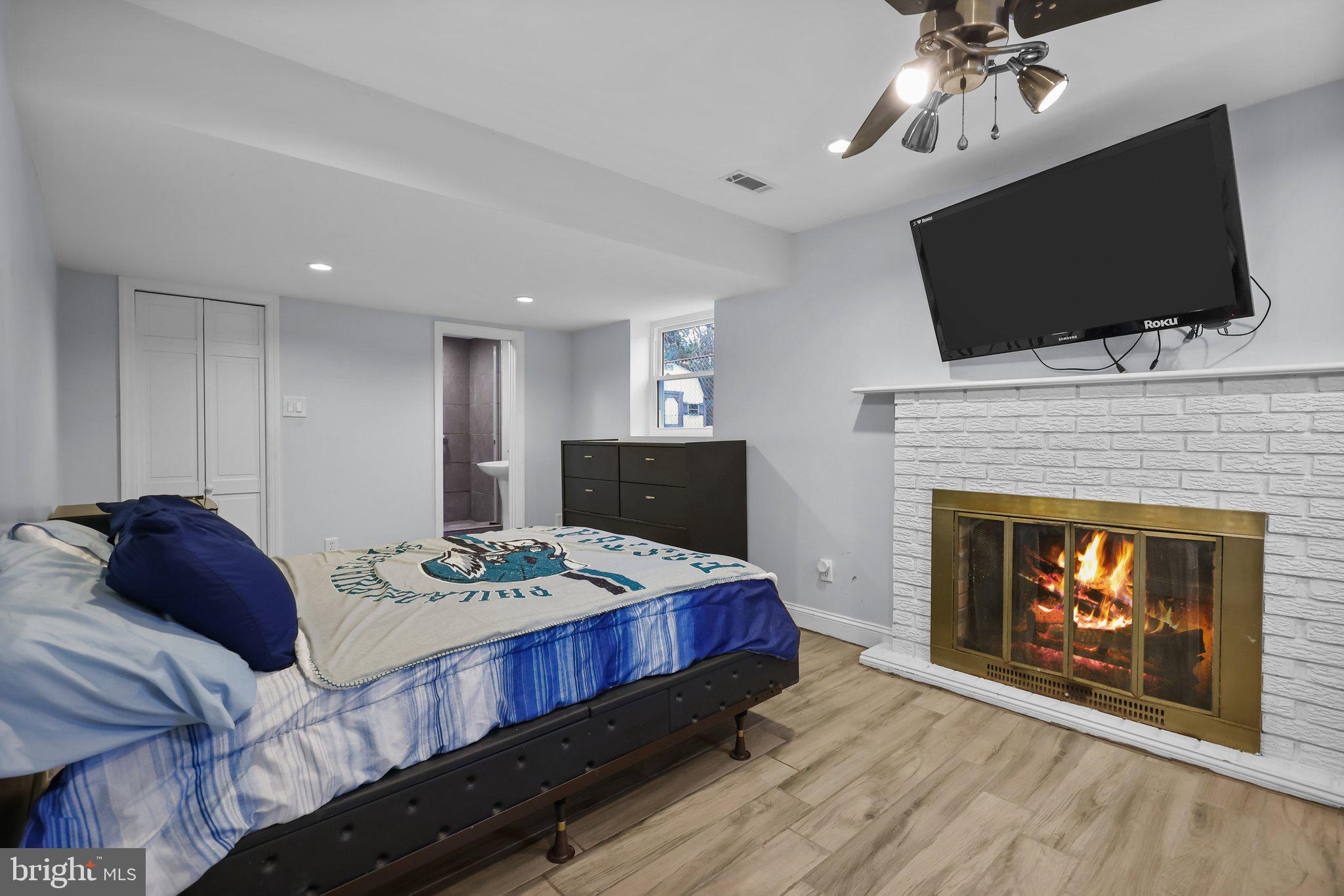 LAKELAND ESTATES - Residential