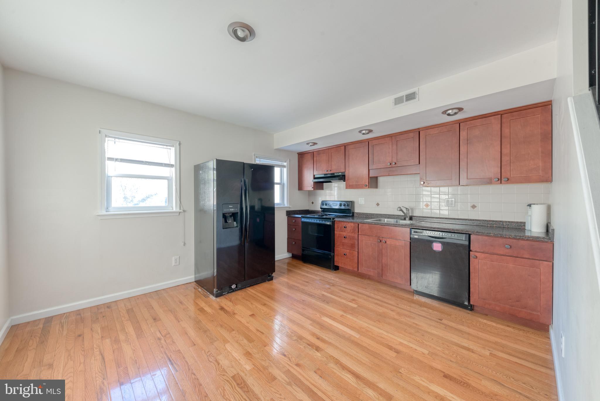 HAMPDEN HISTORIC DISTRICT - Residential