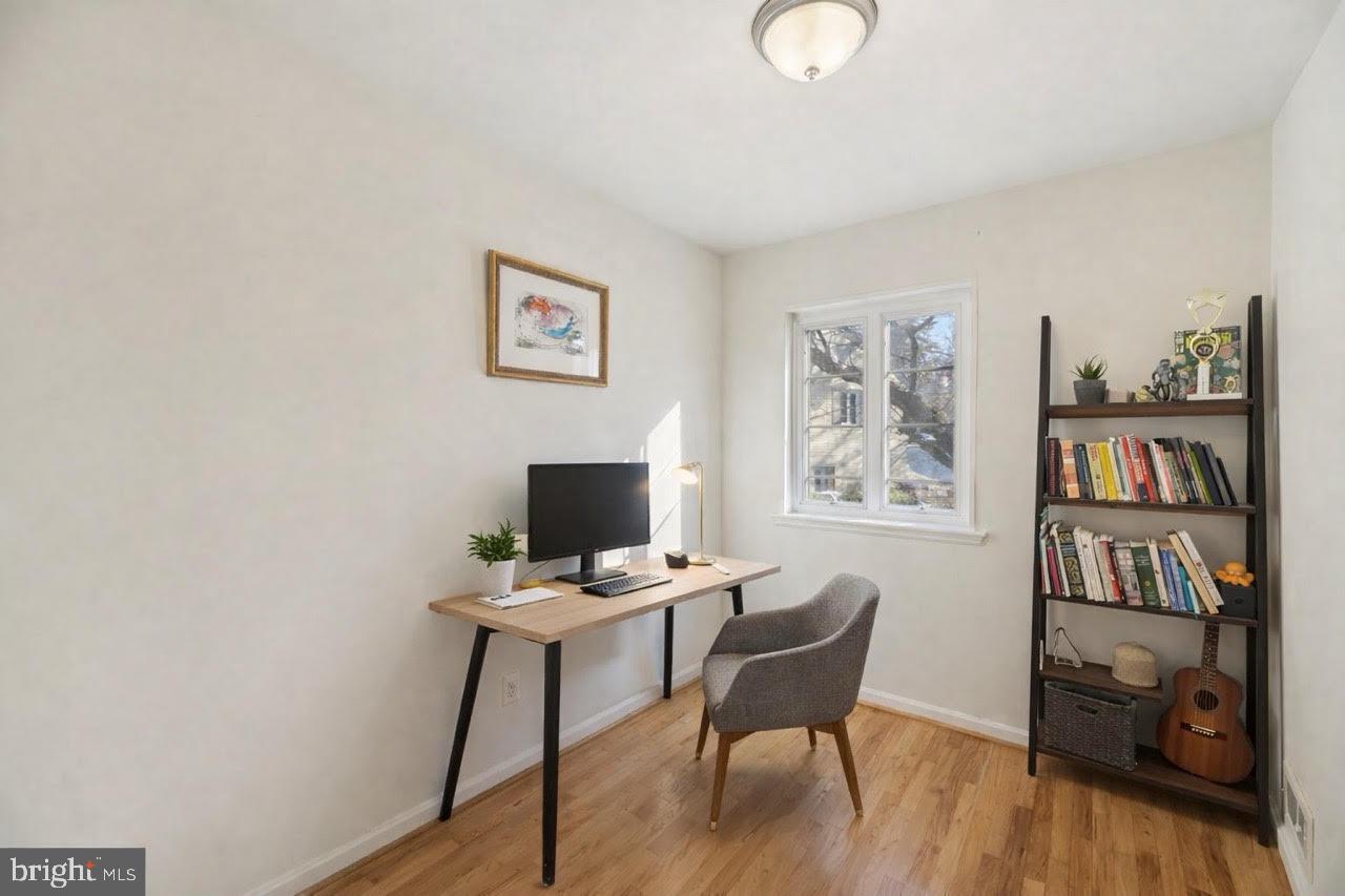 GLEN BRIAR - Residential