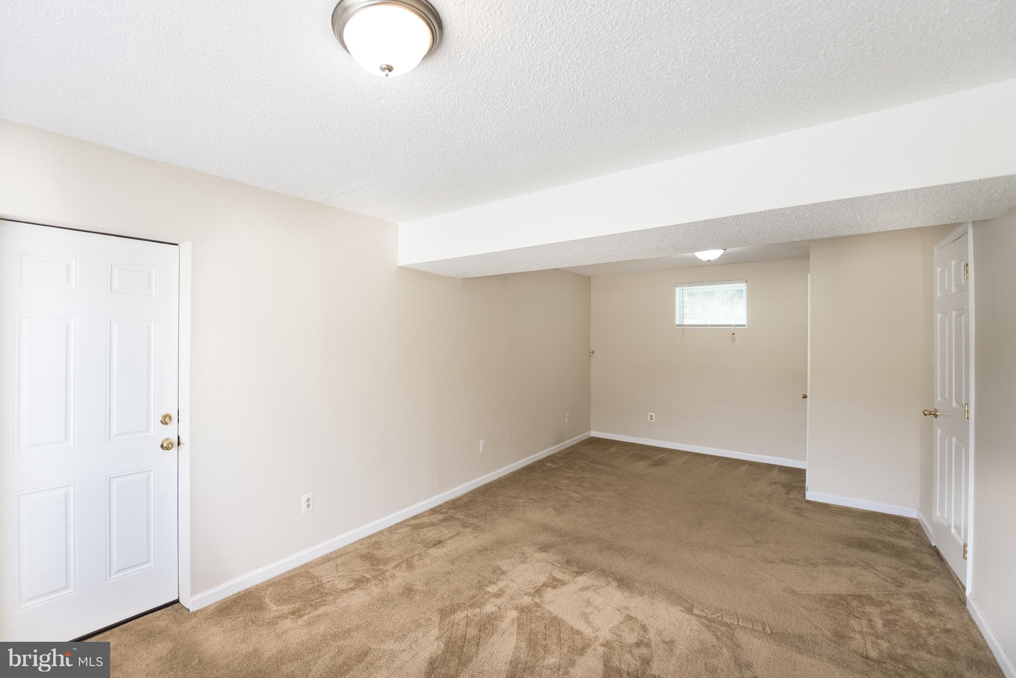 MURRAY HILL - Residential