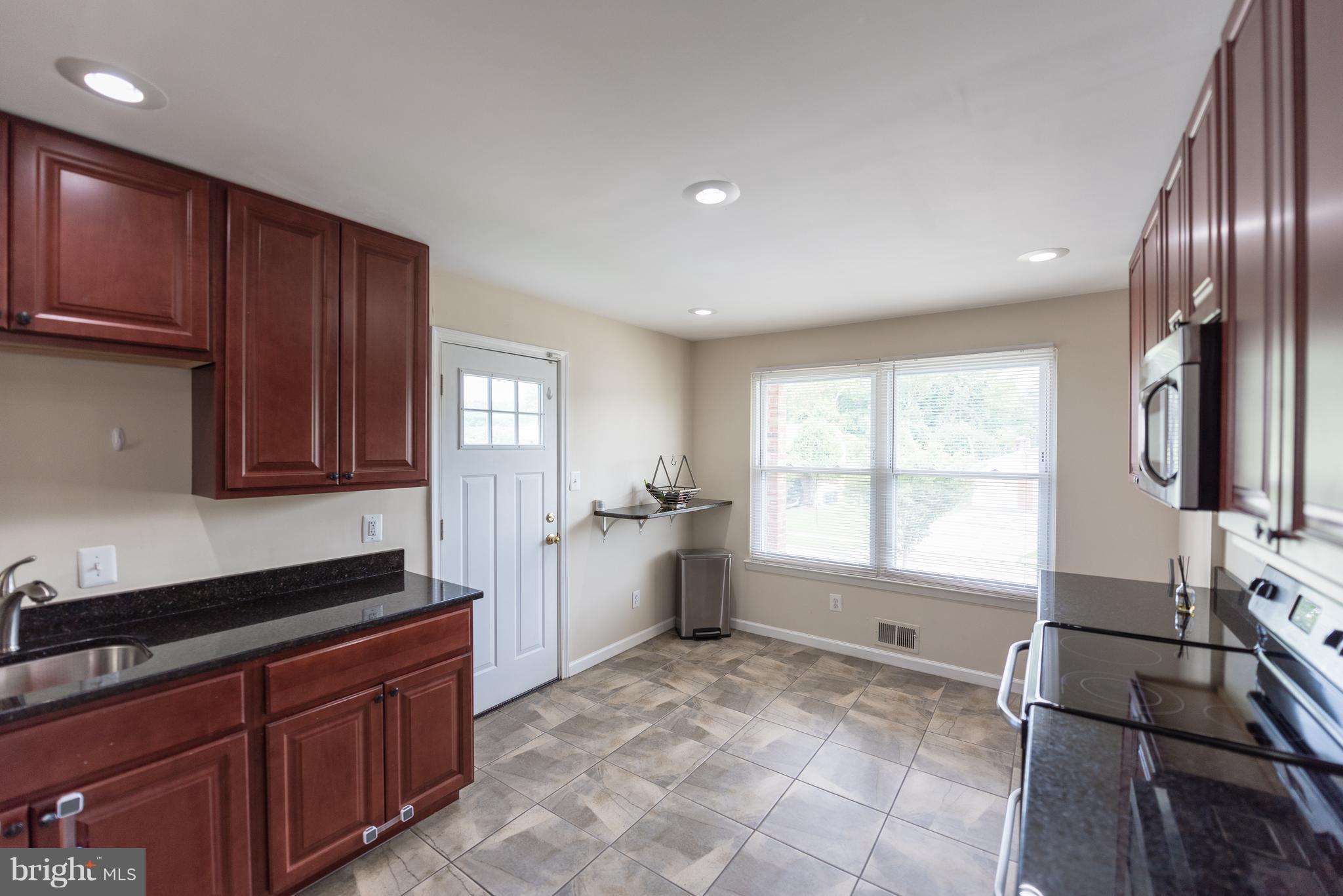 MURRAY HILL - Residential