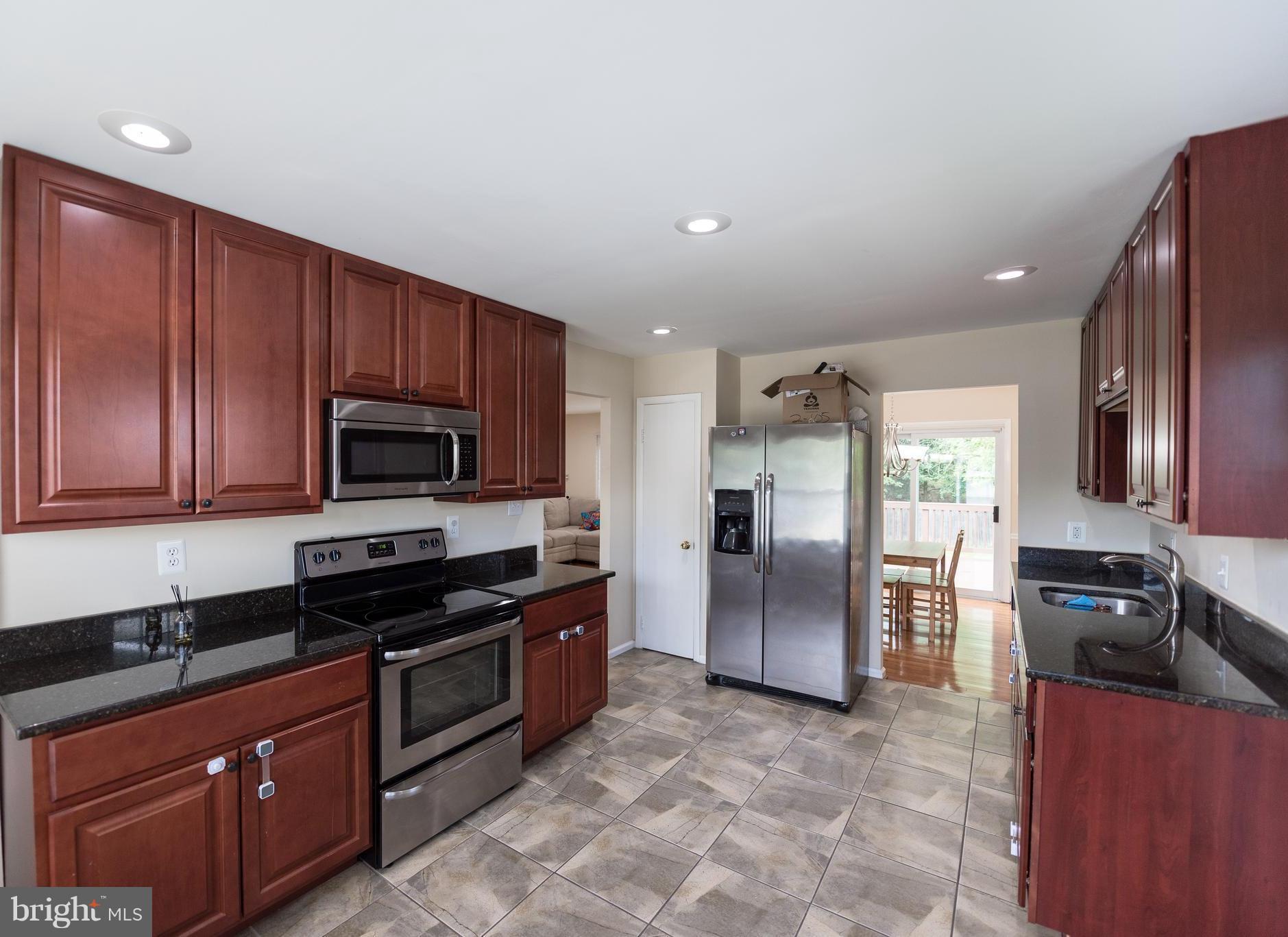 MURRAY HILL - Residential