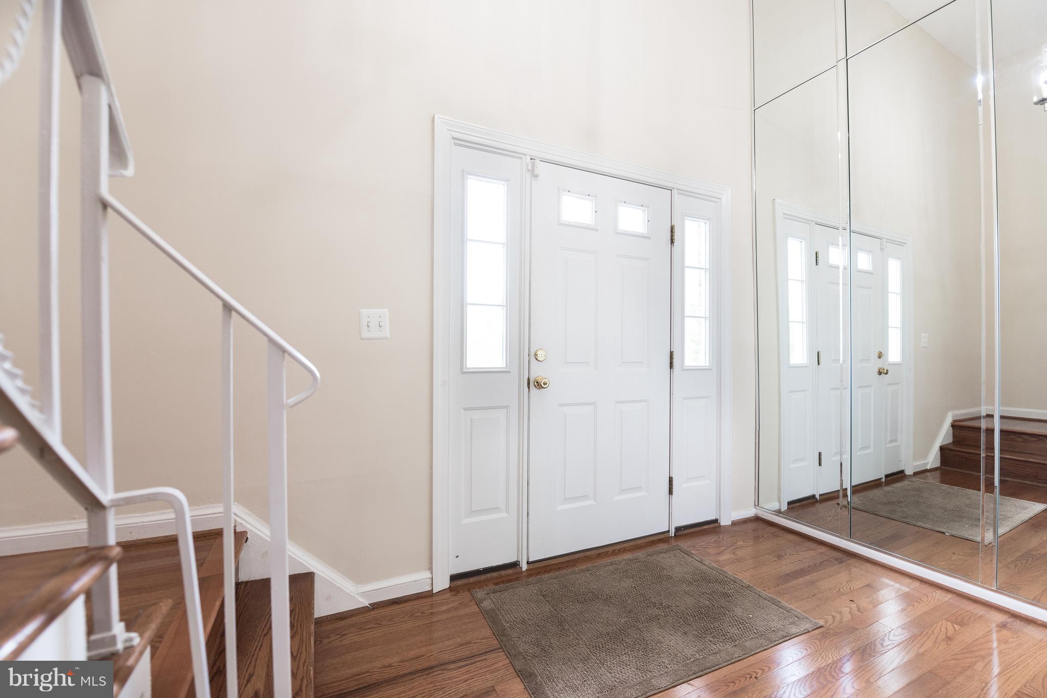 MURRAY HILL - Residential