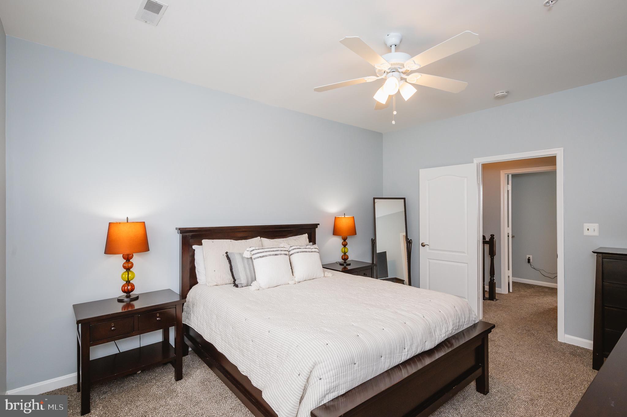 HIGH VIEW AT HUNT VALLEY - Residential