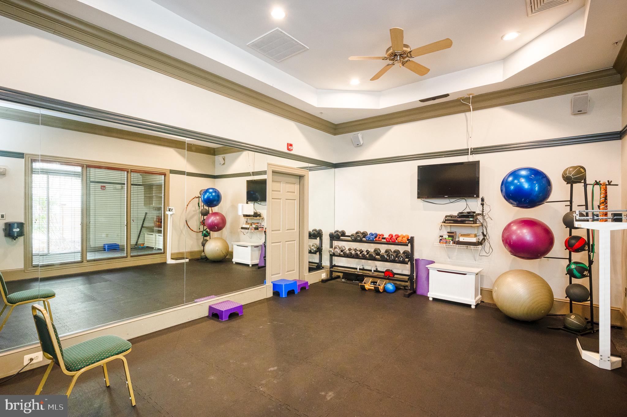 HIGH VIEW AT HUNT VALLEY - Residential