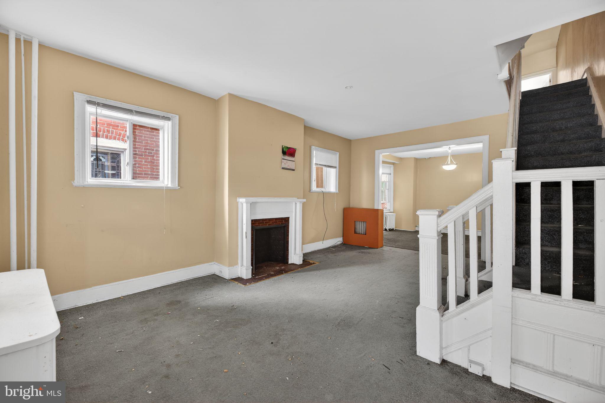 UNIVERSITY CITY - Residential