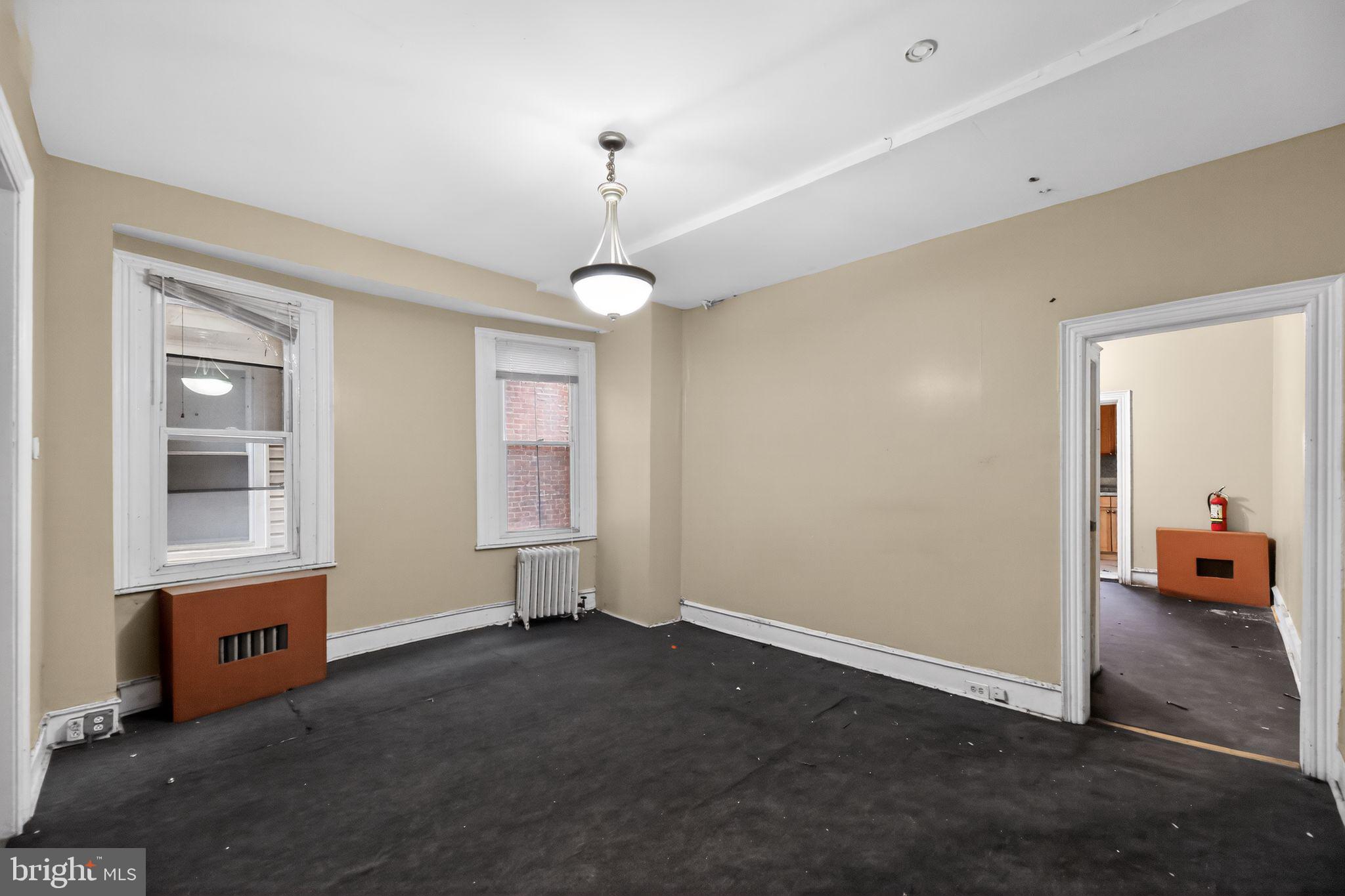 UNIVERSITY CITY - Residential