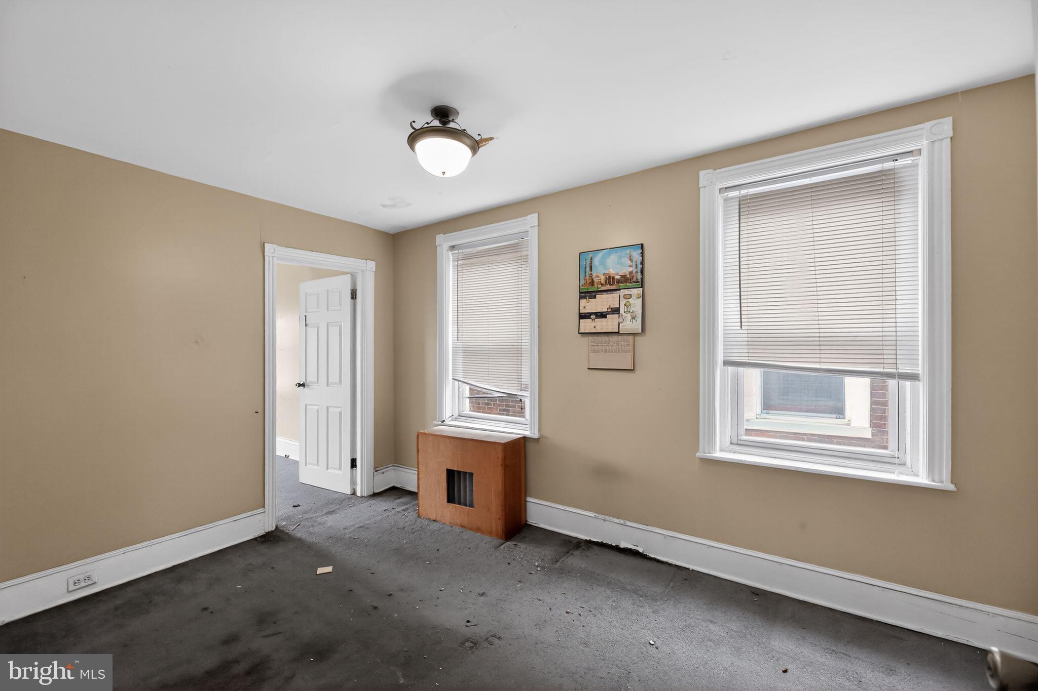 UNIVERSITY CITY - Residential