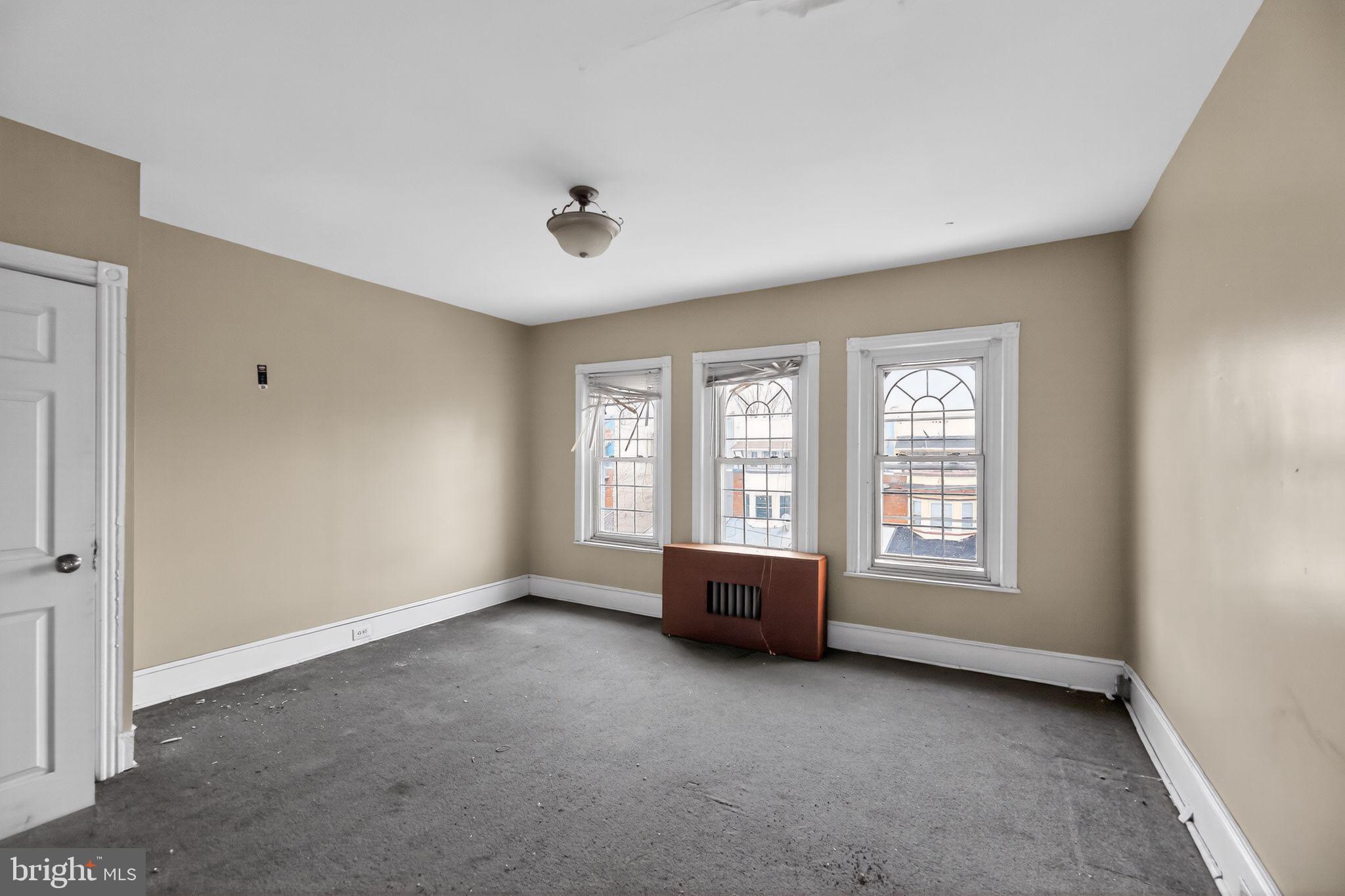 UNIVERSITY CITY - Residential