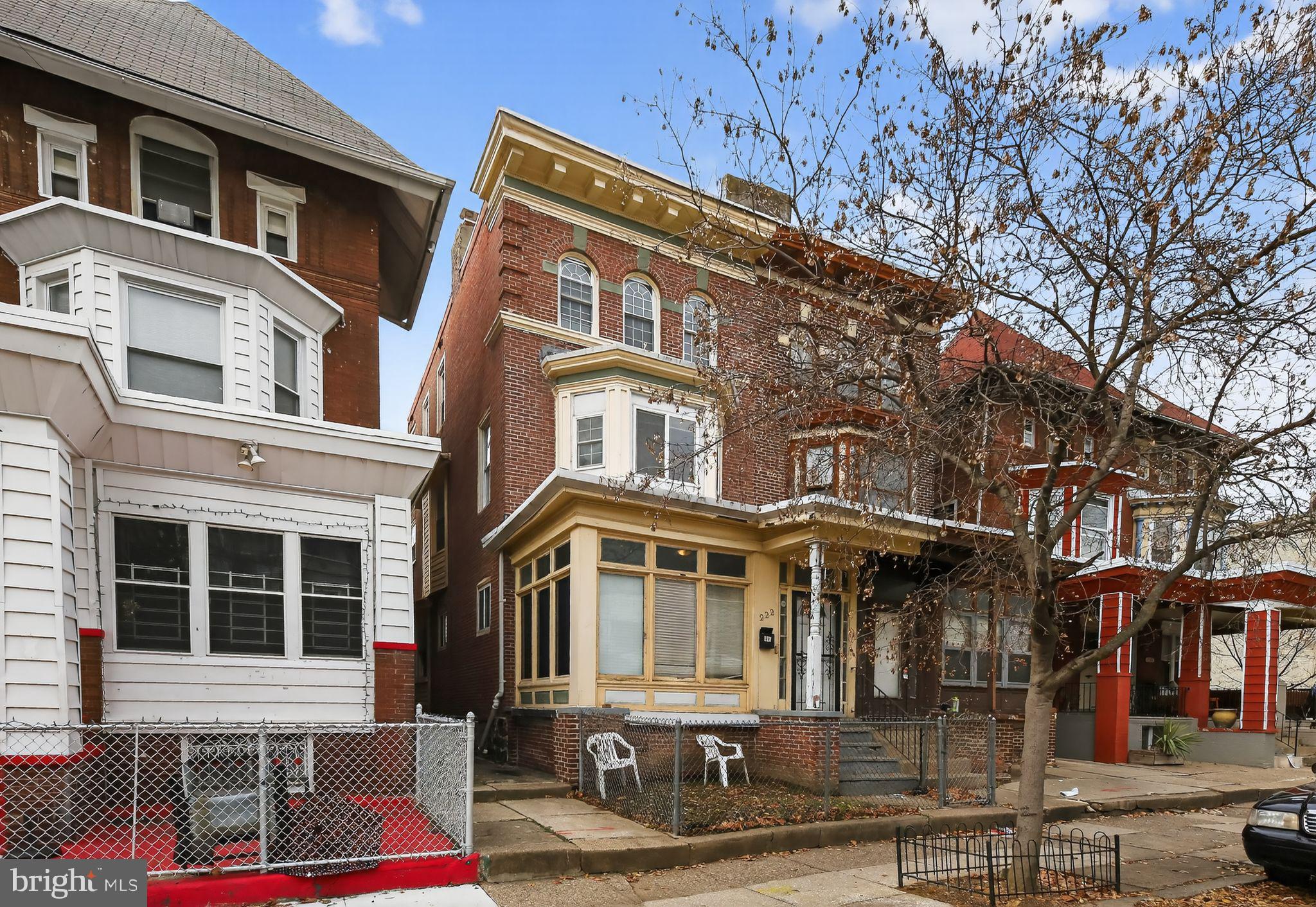 UNIVERSITY CITY - Residential