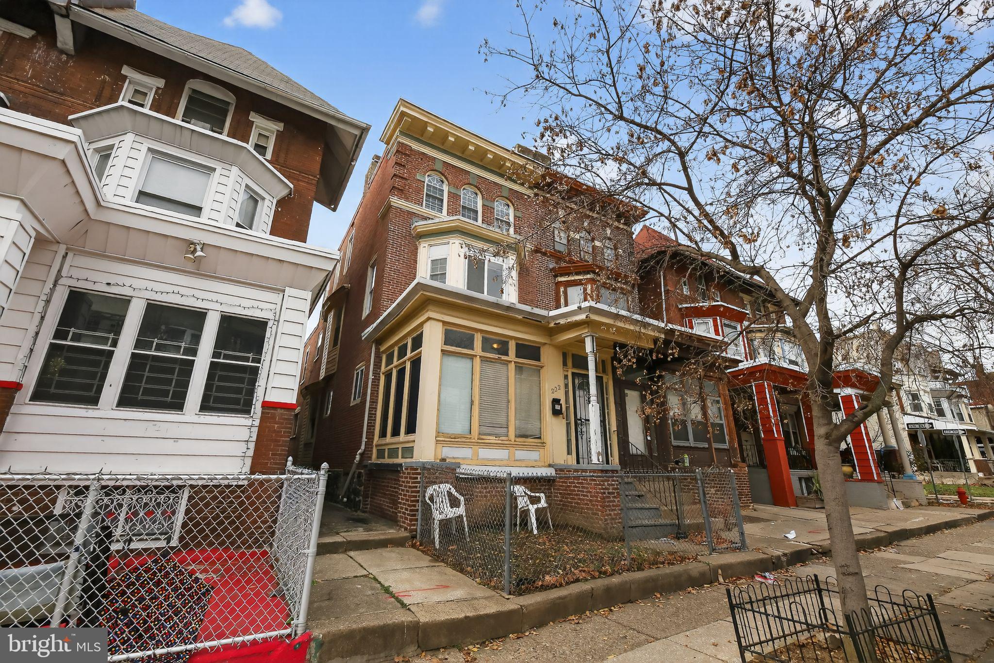 UNIVERSITY CITY - Residential