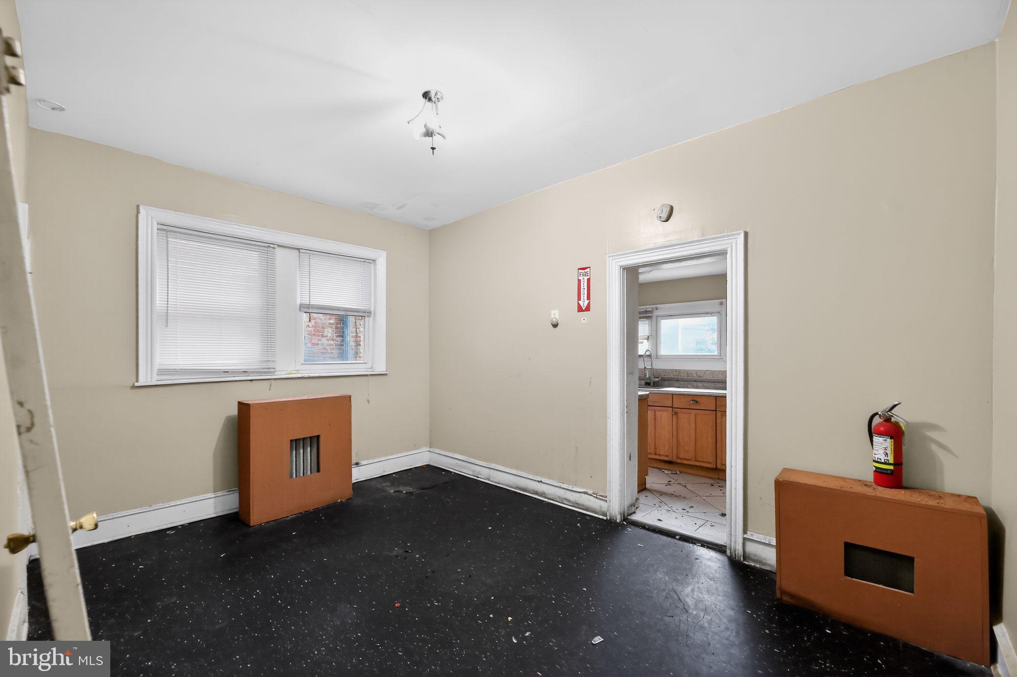 UNIVERSITY CITY - Residential