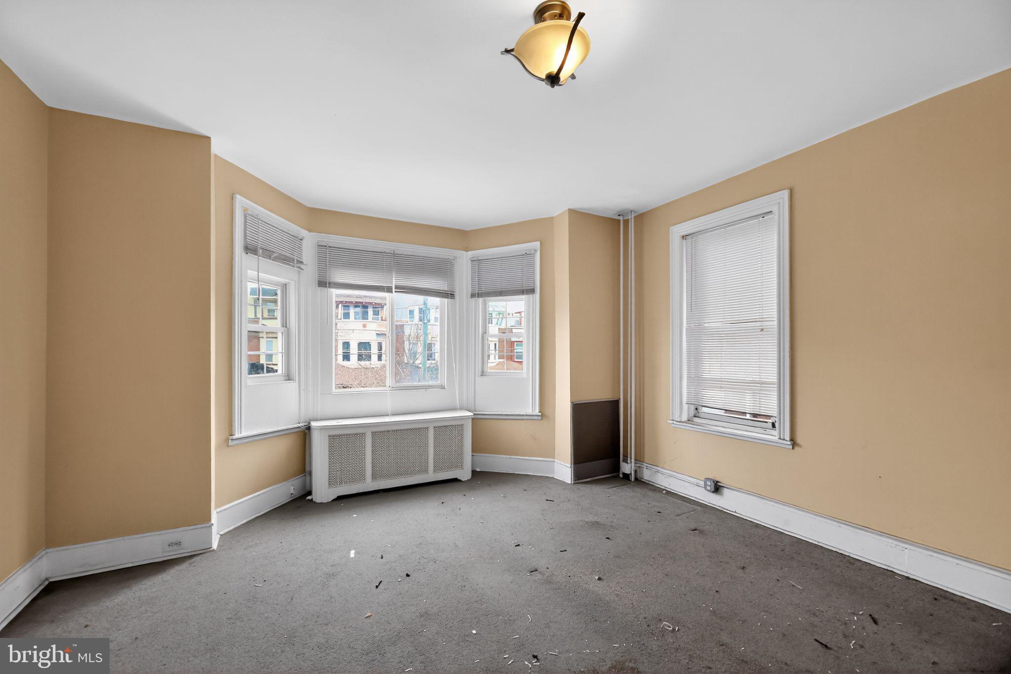 UNIVERSITY CITY - Residential