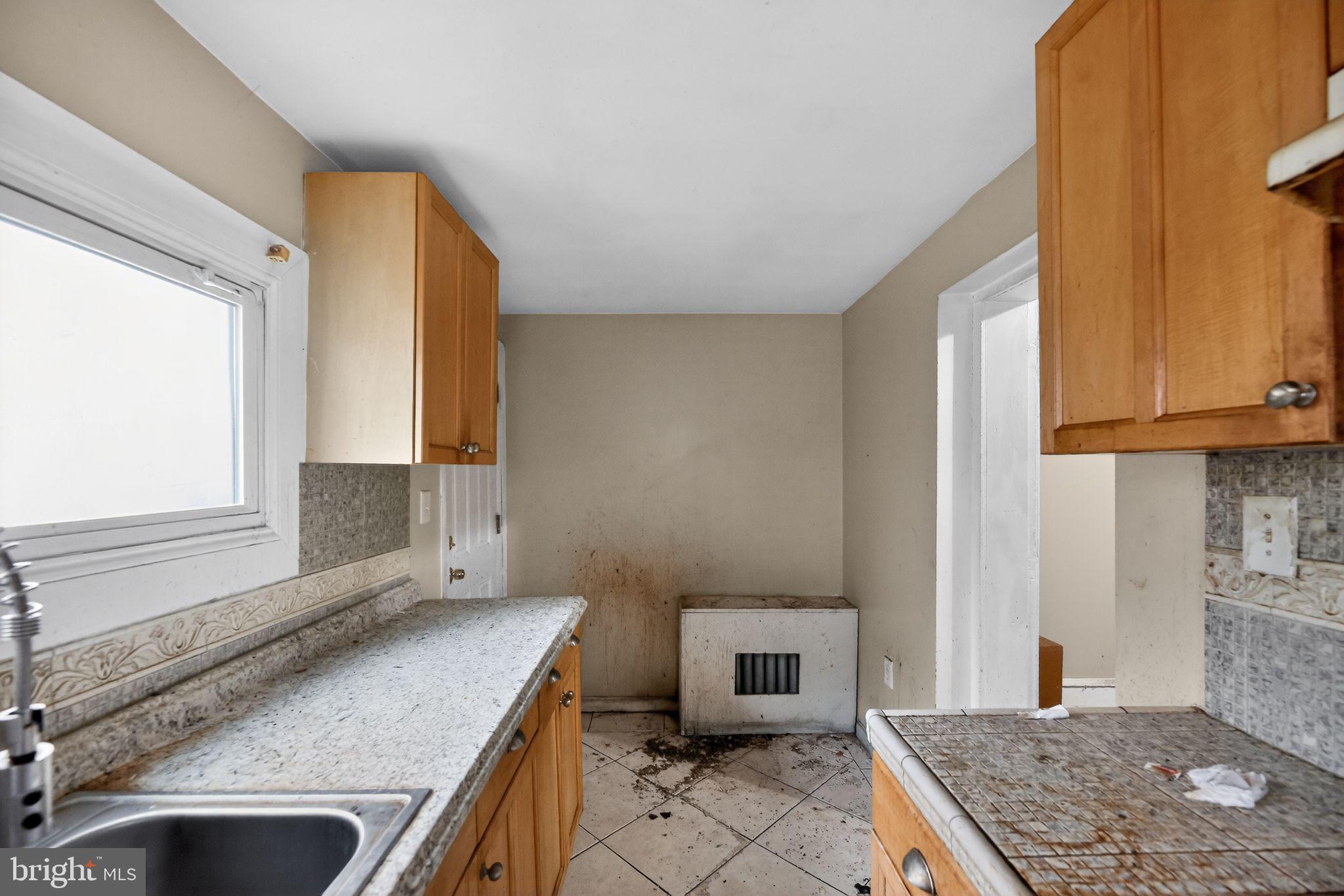 UNIVERSITY CITY - Residential