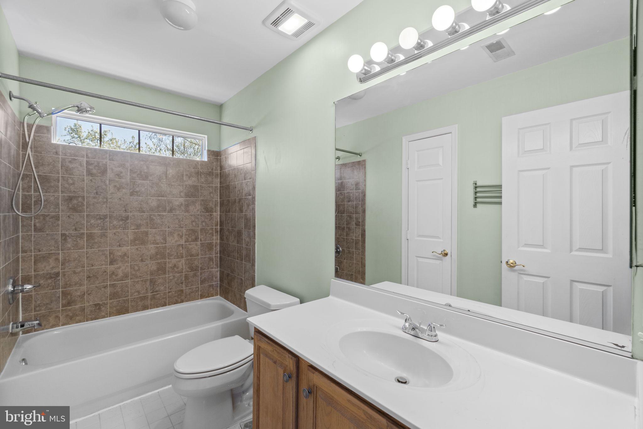 FIELDS OF NOTTINGHAM - Residential