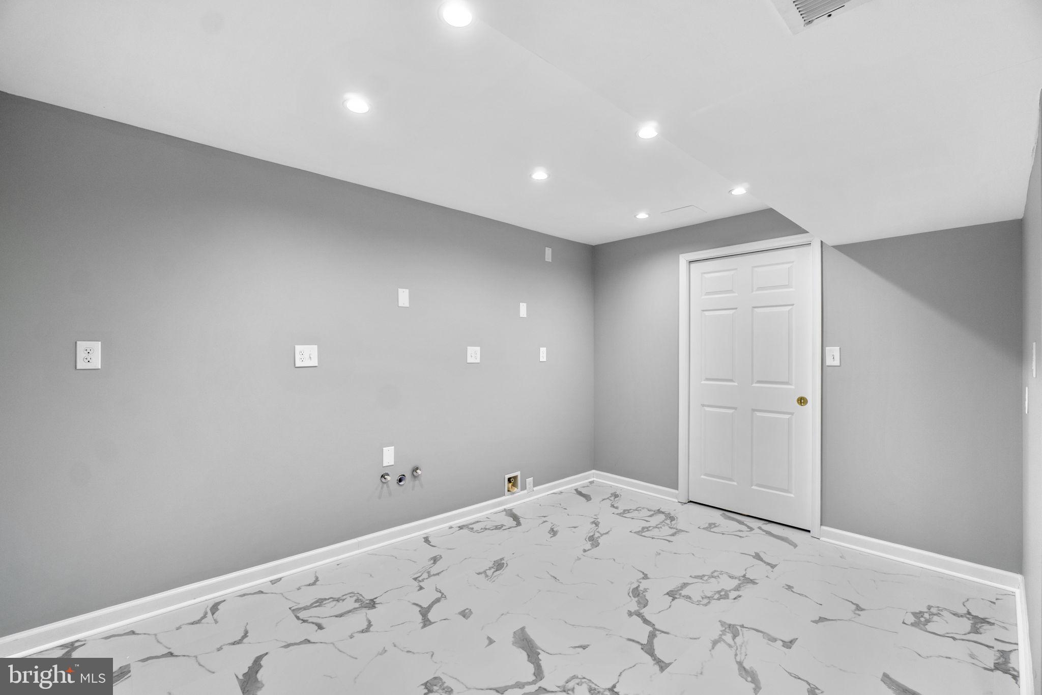 FIELDS OF NOTTINGHAM - Residential