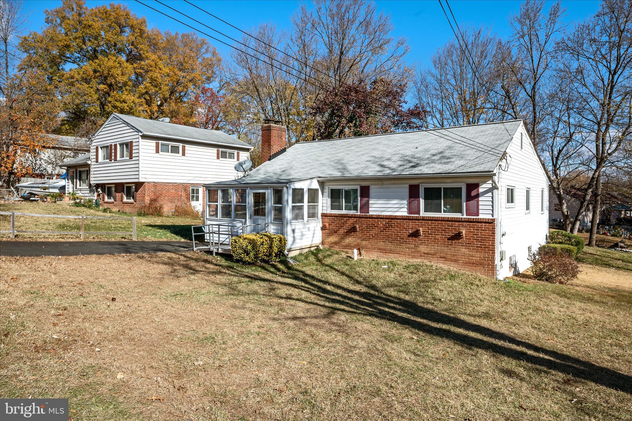 13719 KNOWLES STREET