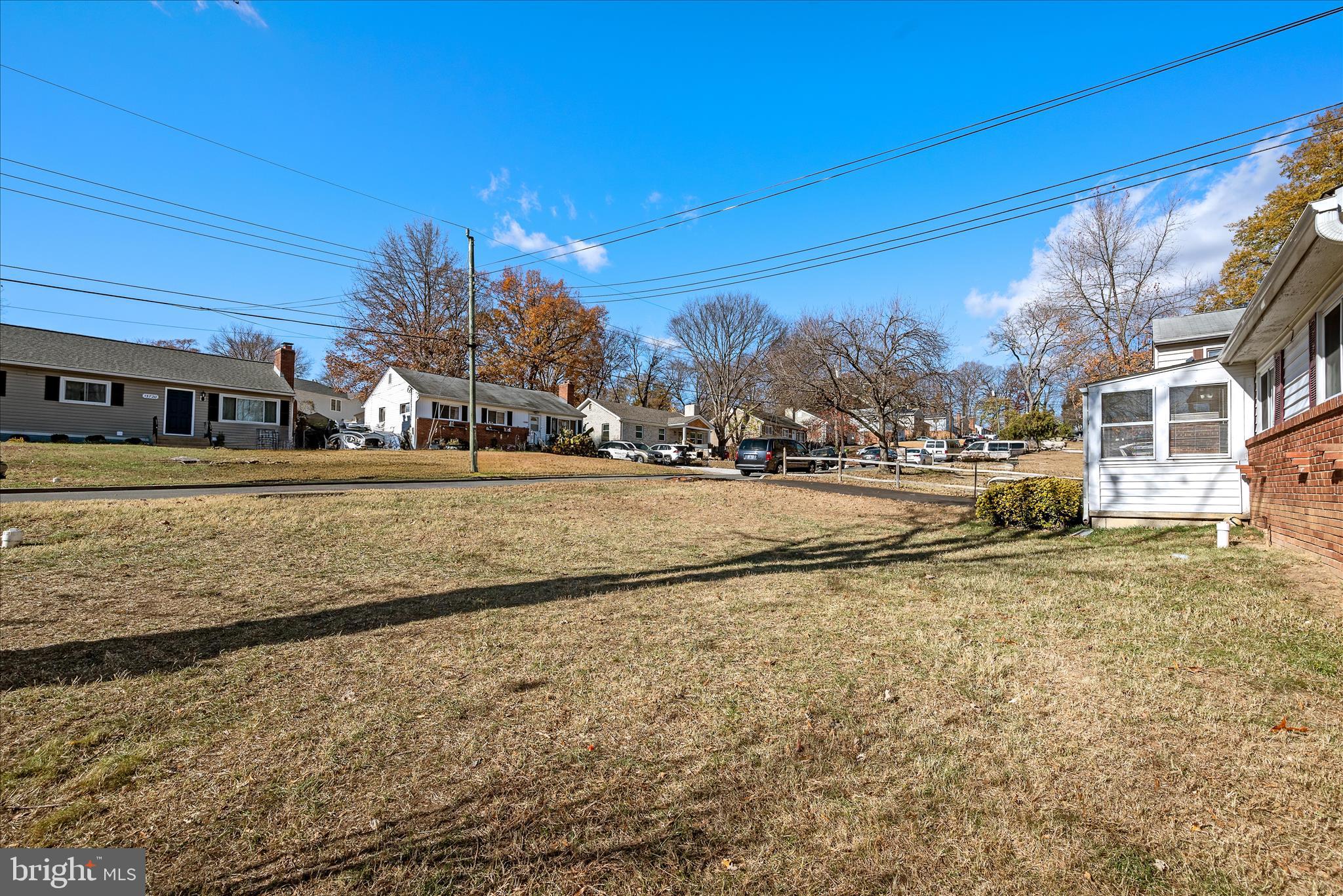 13719 KNOWLES STREET